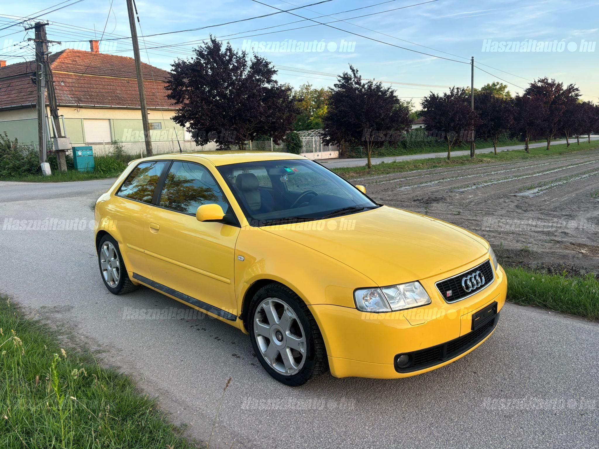 AUDI S3 2000/2 - 1