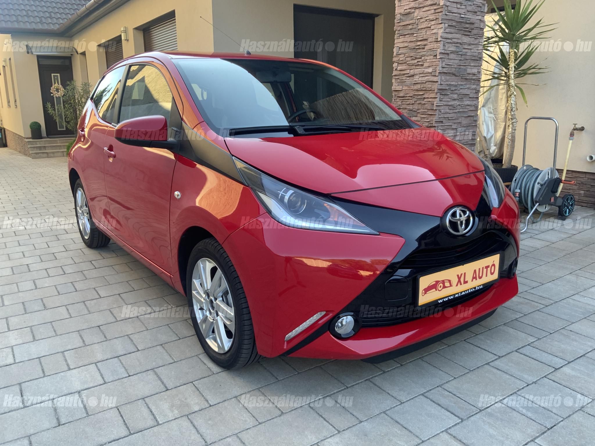 TOYOTA AYGO 2017/1 - 1