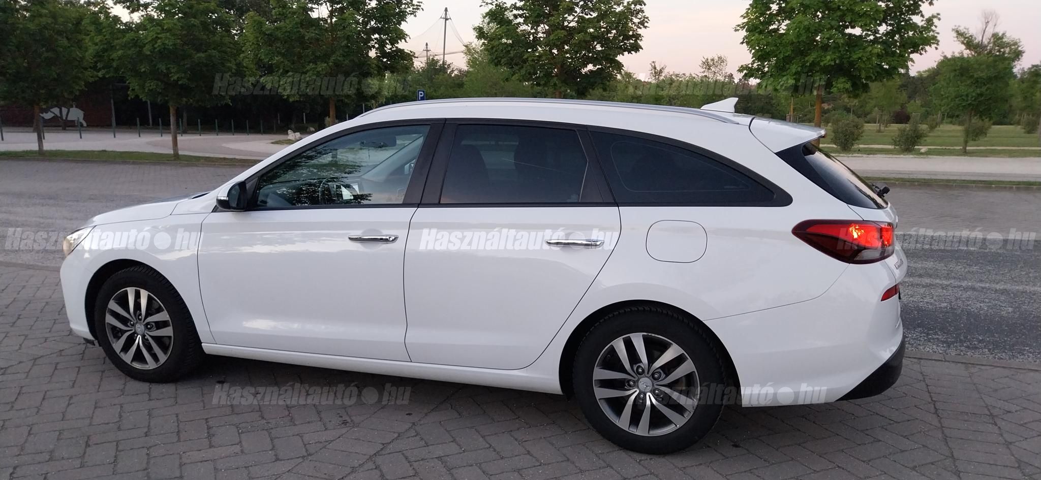 HYUNDAI I30 2018/5 - 1