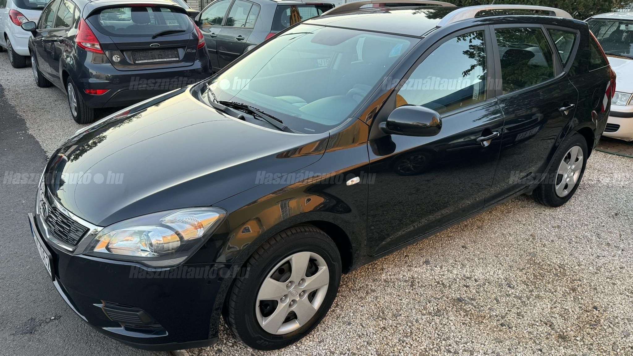 KIA CEE'D 2010/10 - 1