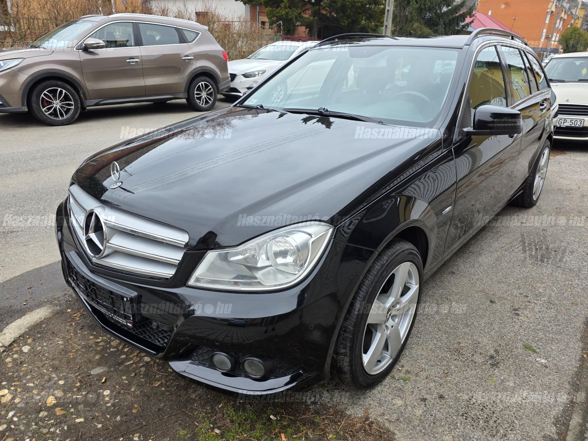 MERCEDES-BENZ C 200 2012/1 - 1