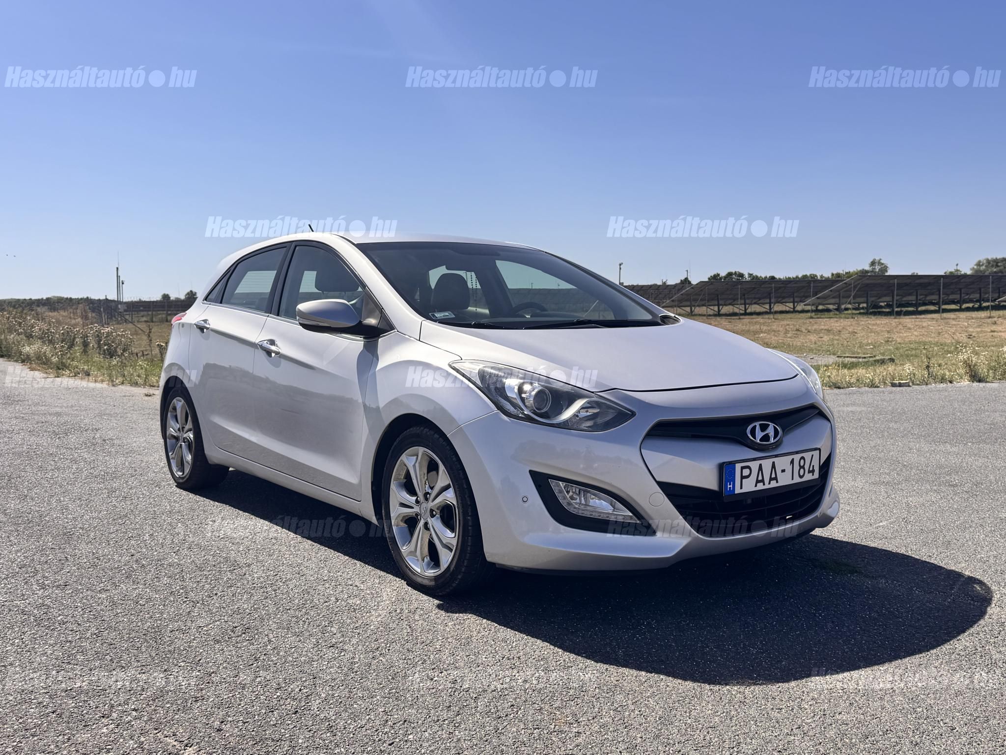 HYUNDAI I30 2014/3 - 1
