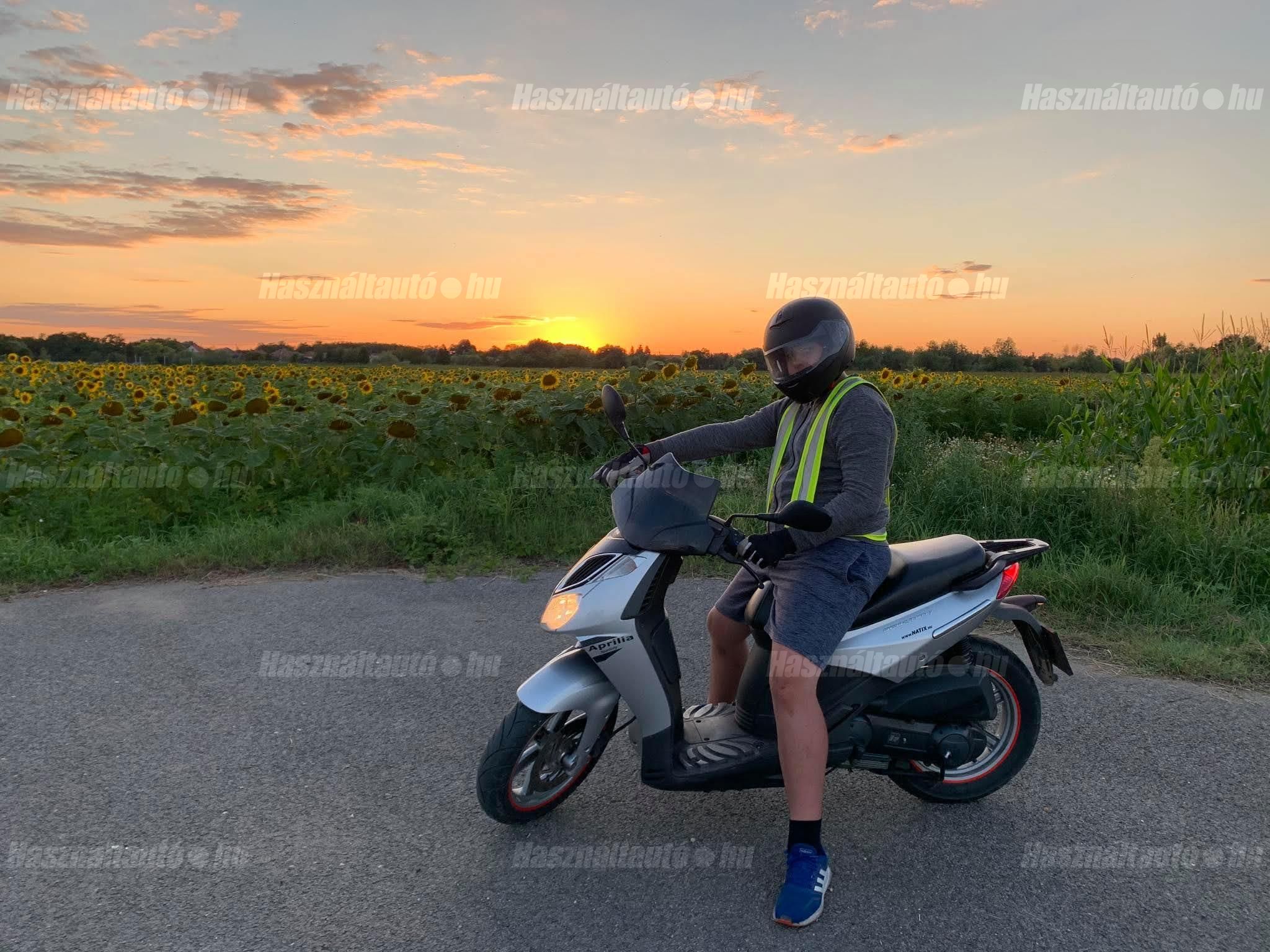 APRILIA SPORT CITY CUBE 125 2006/10 - 1