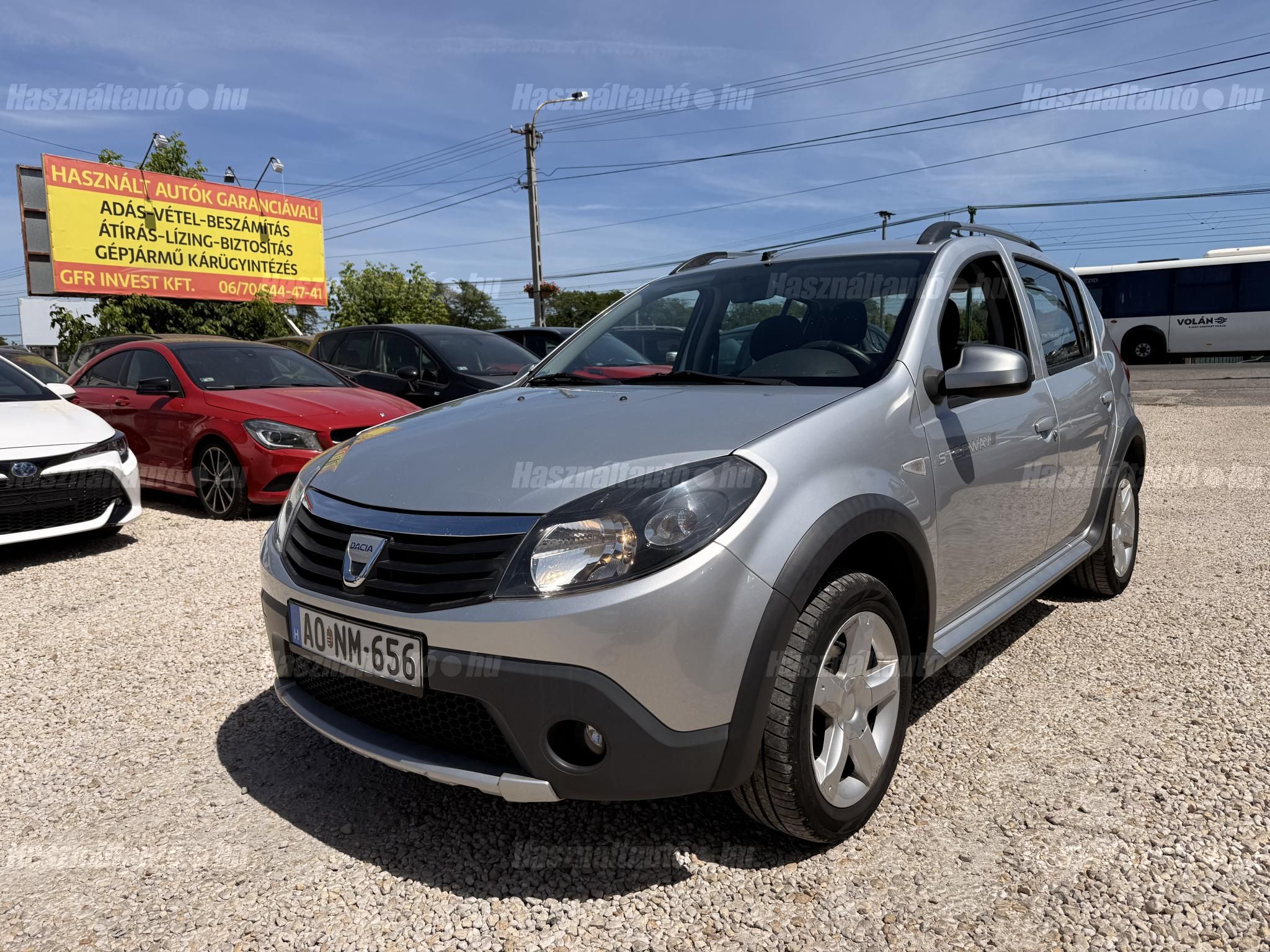 DACIA SANDERO 2011/1 - 1