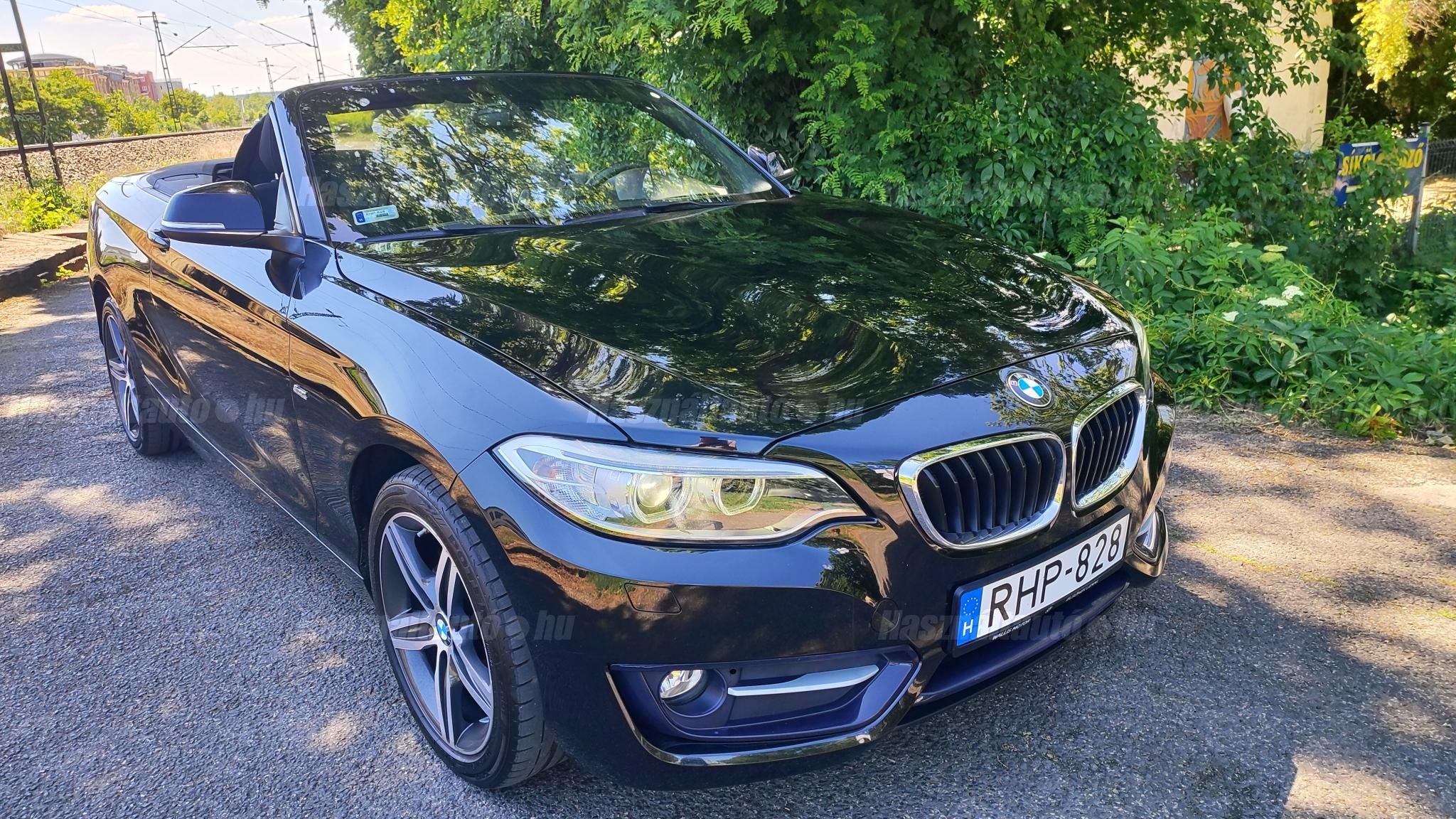 BMW 218 2016/12 - 1