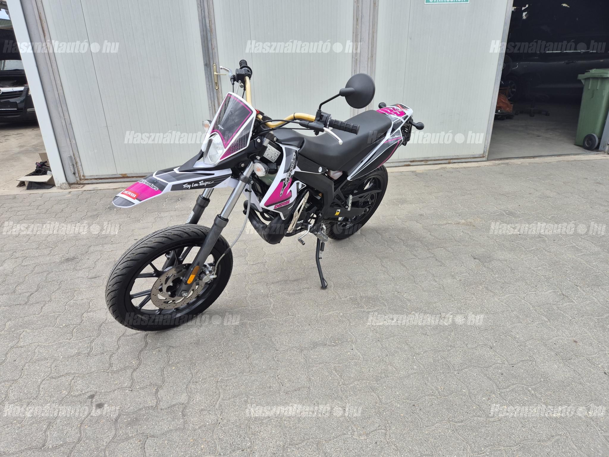 DERBI SENDA DRD 50 2017/8 - 1