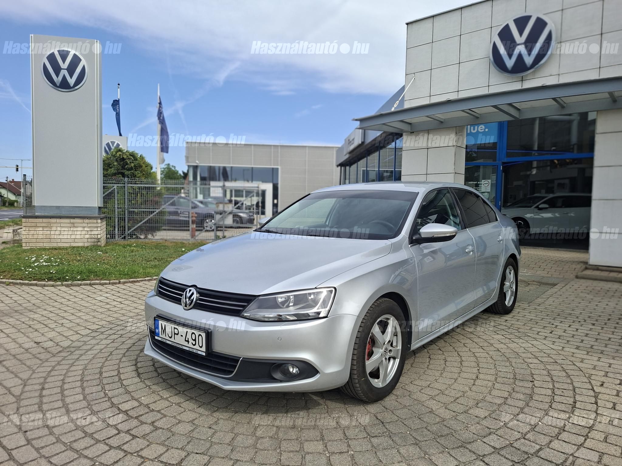 VOLKSWAGEN JETTA 2013/7 - 1