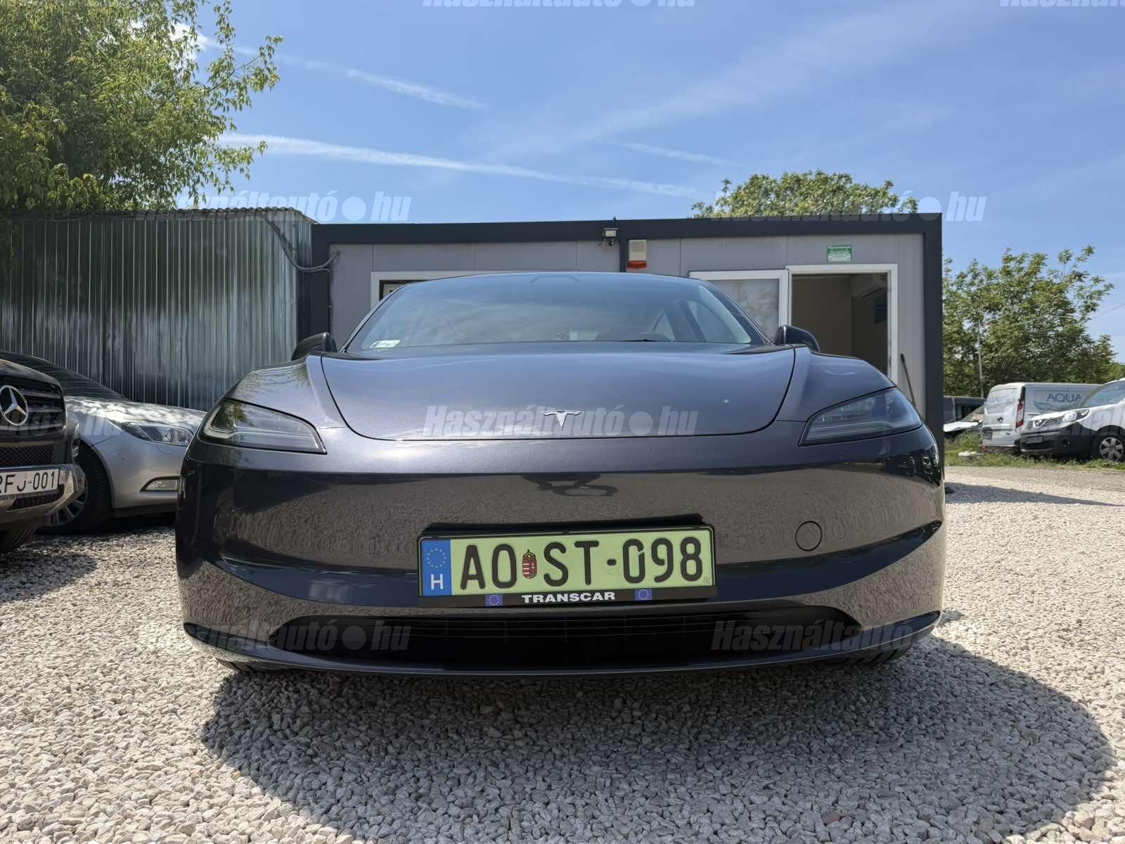 TESLA MODEL 3 2024/3 - 1
