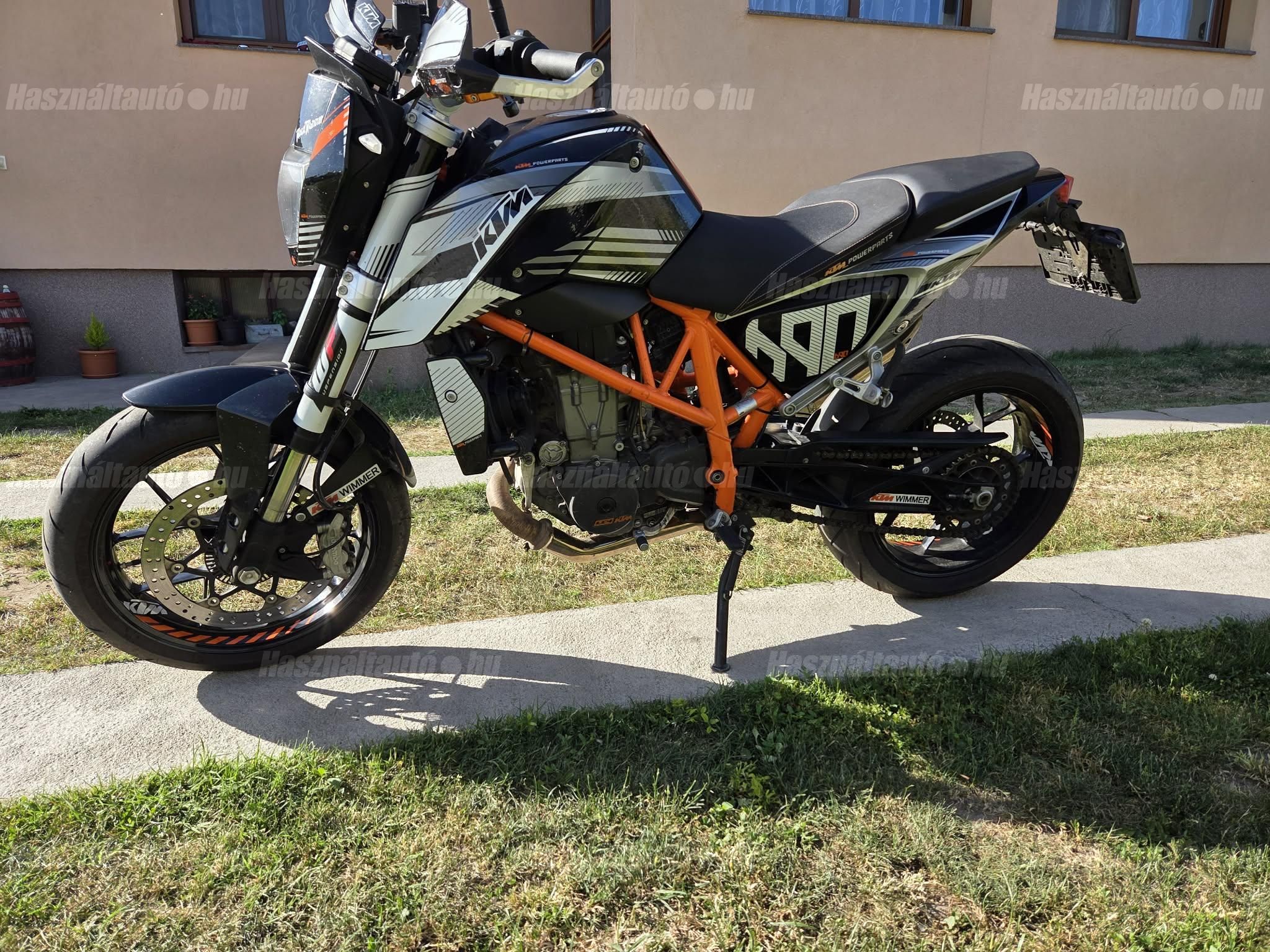 KTM 690 DUKE 2014/6 - 1