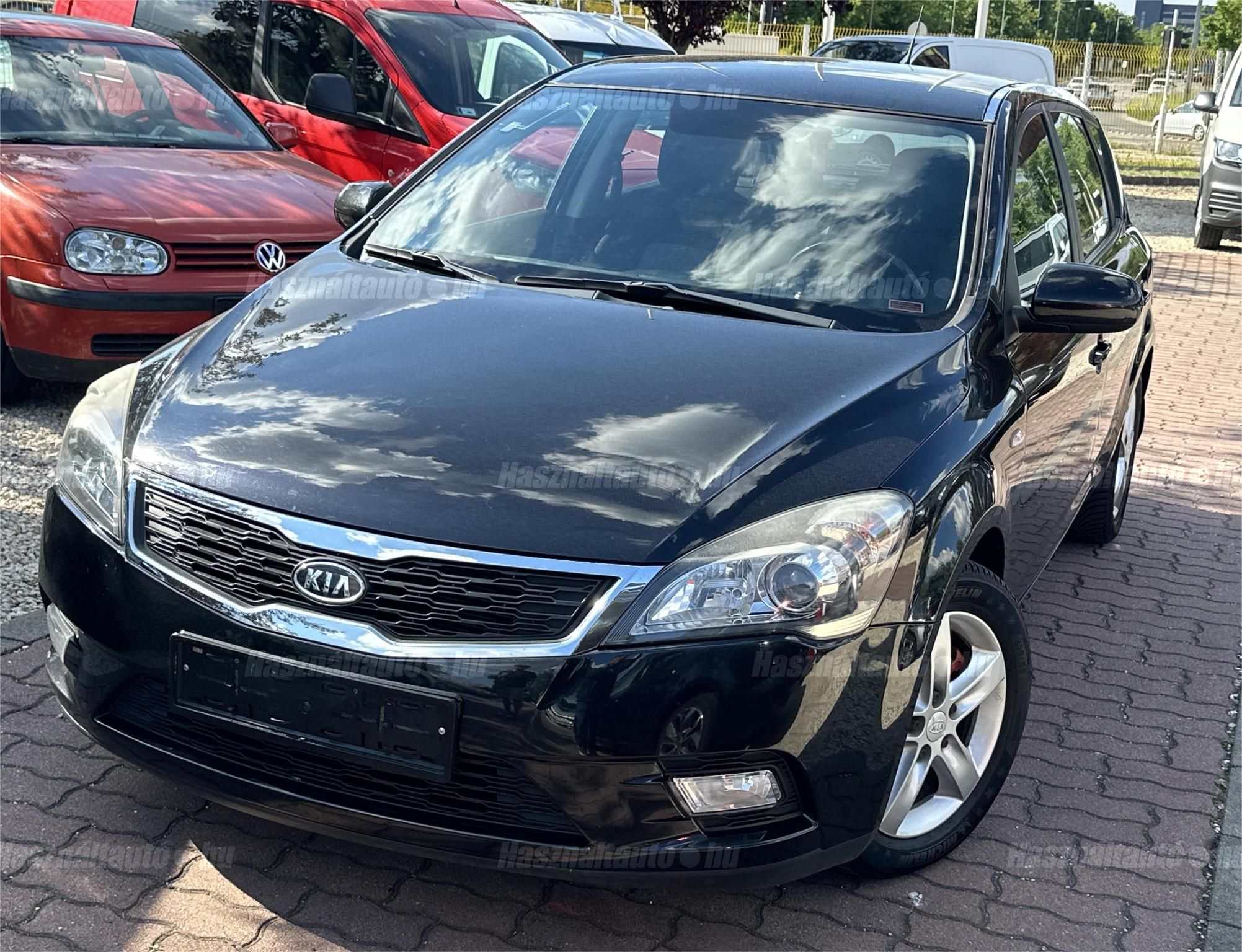 KIA CEE'D 2012/1 - 1