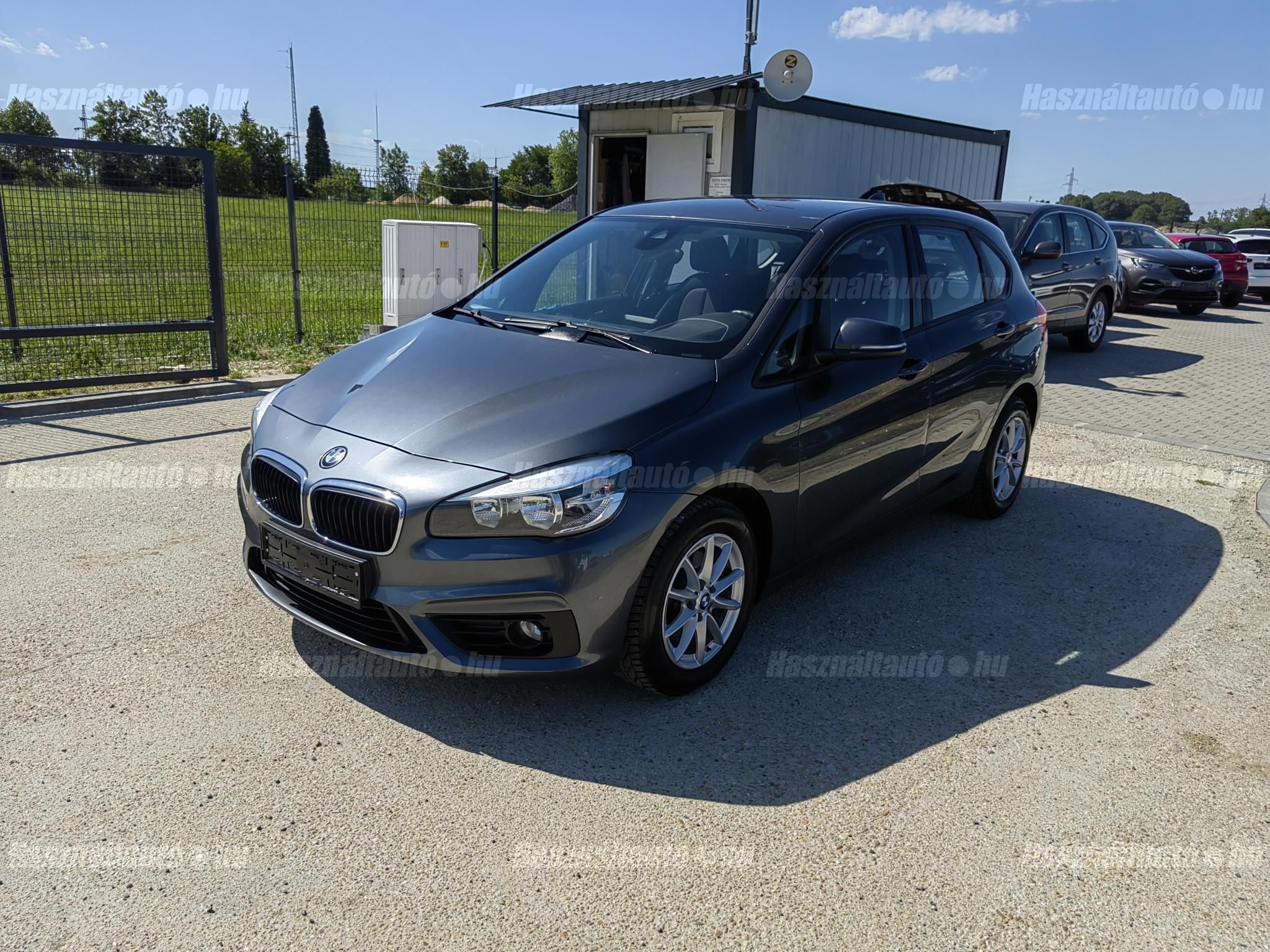 BMW 216 2015/9 - 1