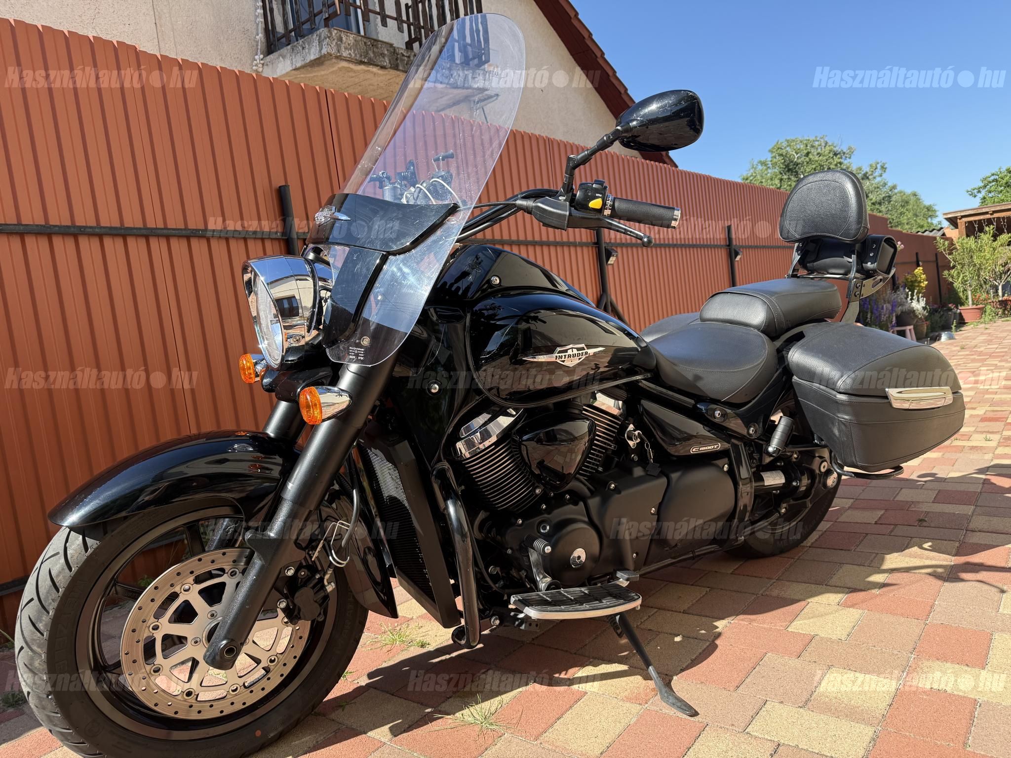 SUZUKI VL 1500 (INTRUDER) 2016 - 1