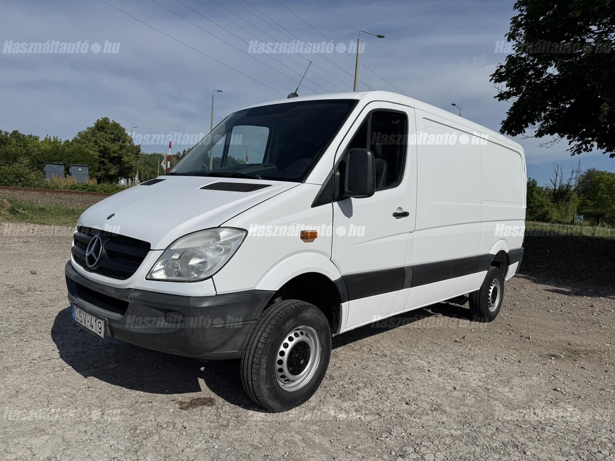 MERCEDES-BENZ SPRINTER 2010/7 - 1