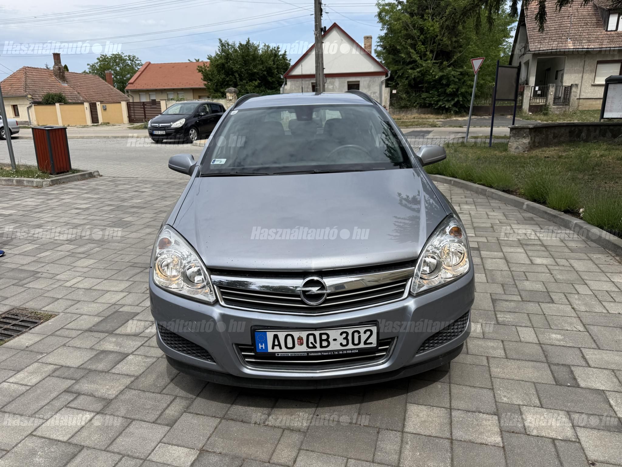 OPEL ASTRA H 2008/7 - 1