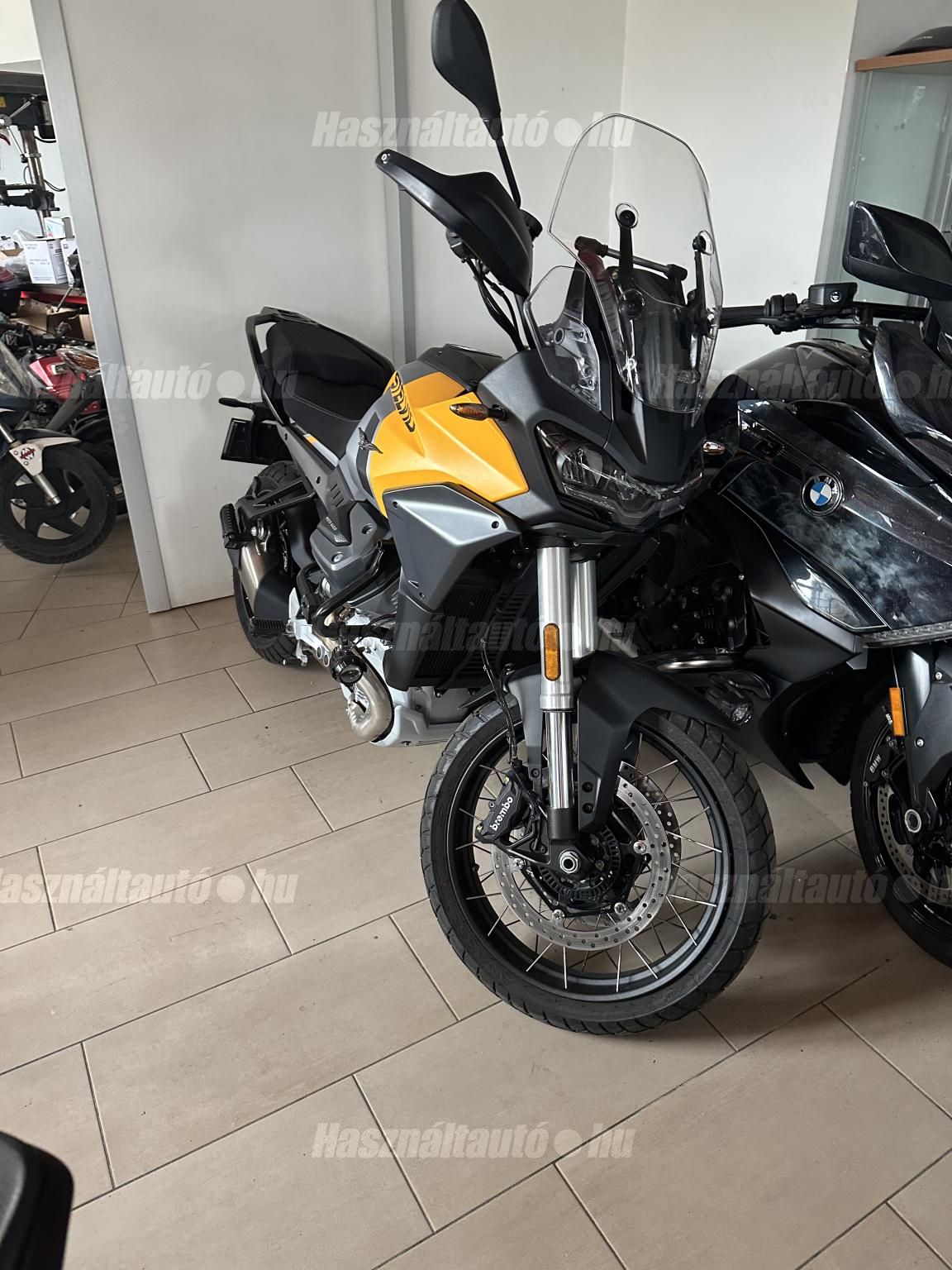 MOTO GUZZI STELVIO 2025/4 - 1
