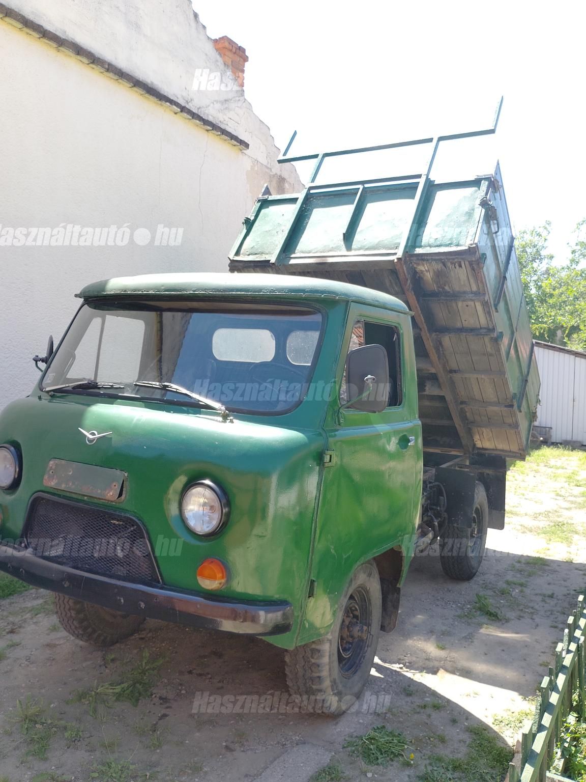 UAZ 452 1975 - 1