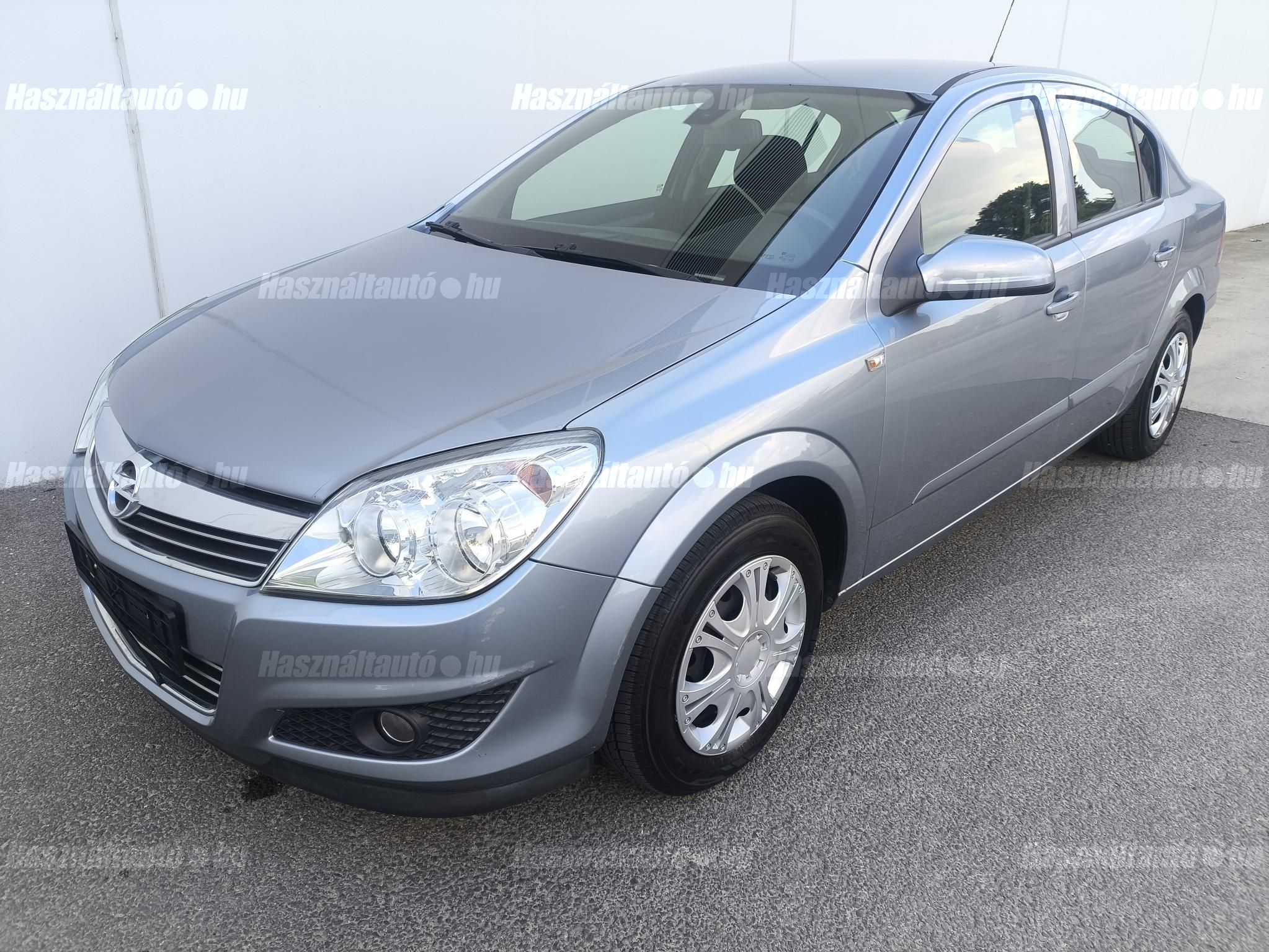 OPEL ASTRA H 2009/4 - 1