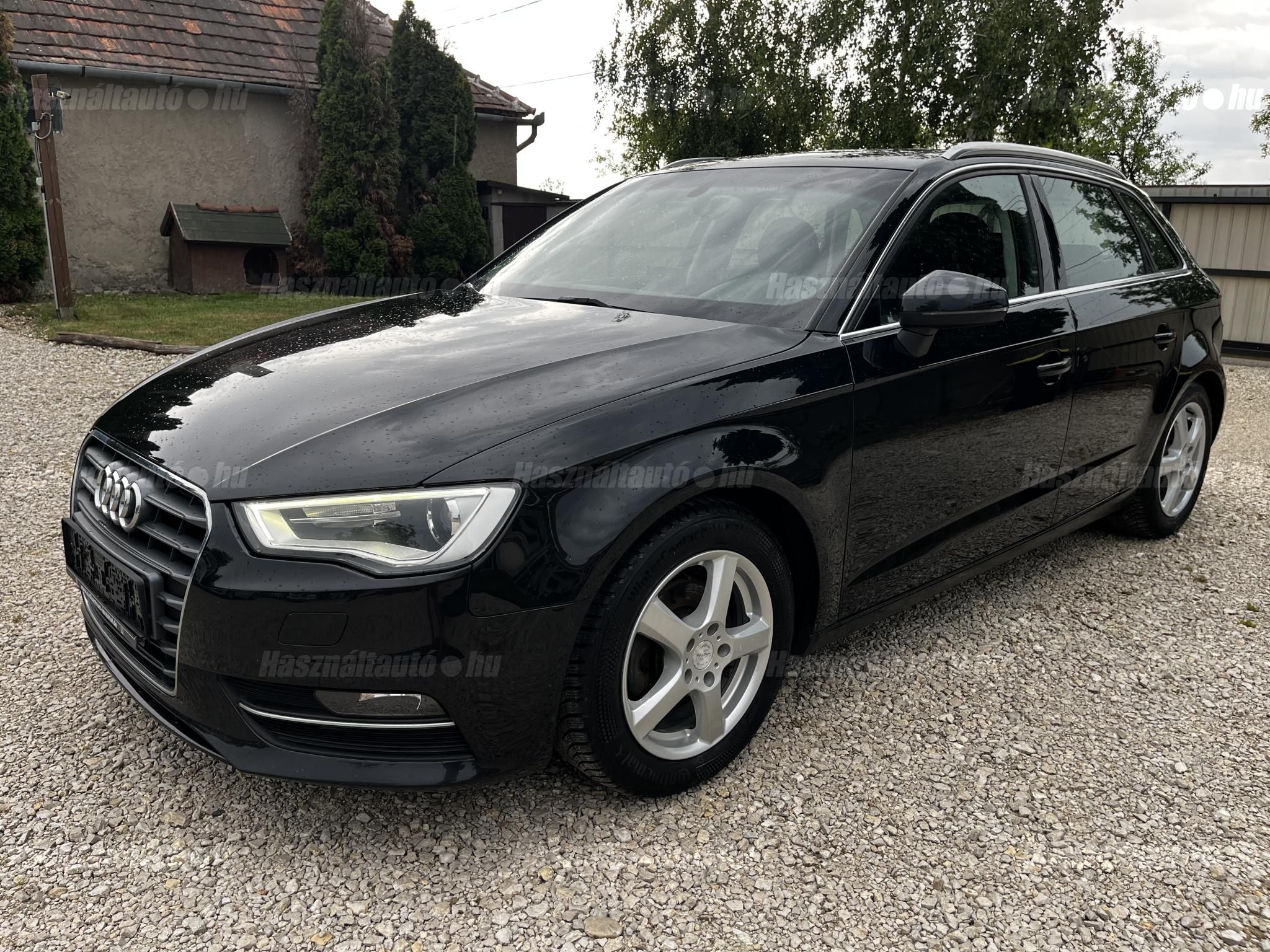 AUDI A3 2013/10 - 1