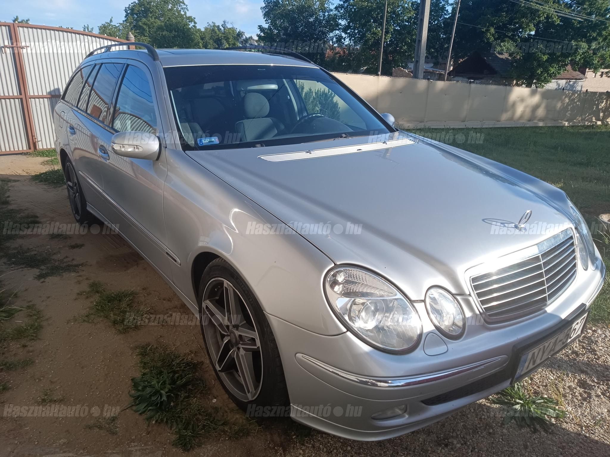 MERCEDES-BENZ E 220 2004 - 1
