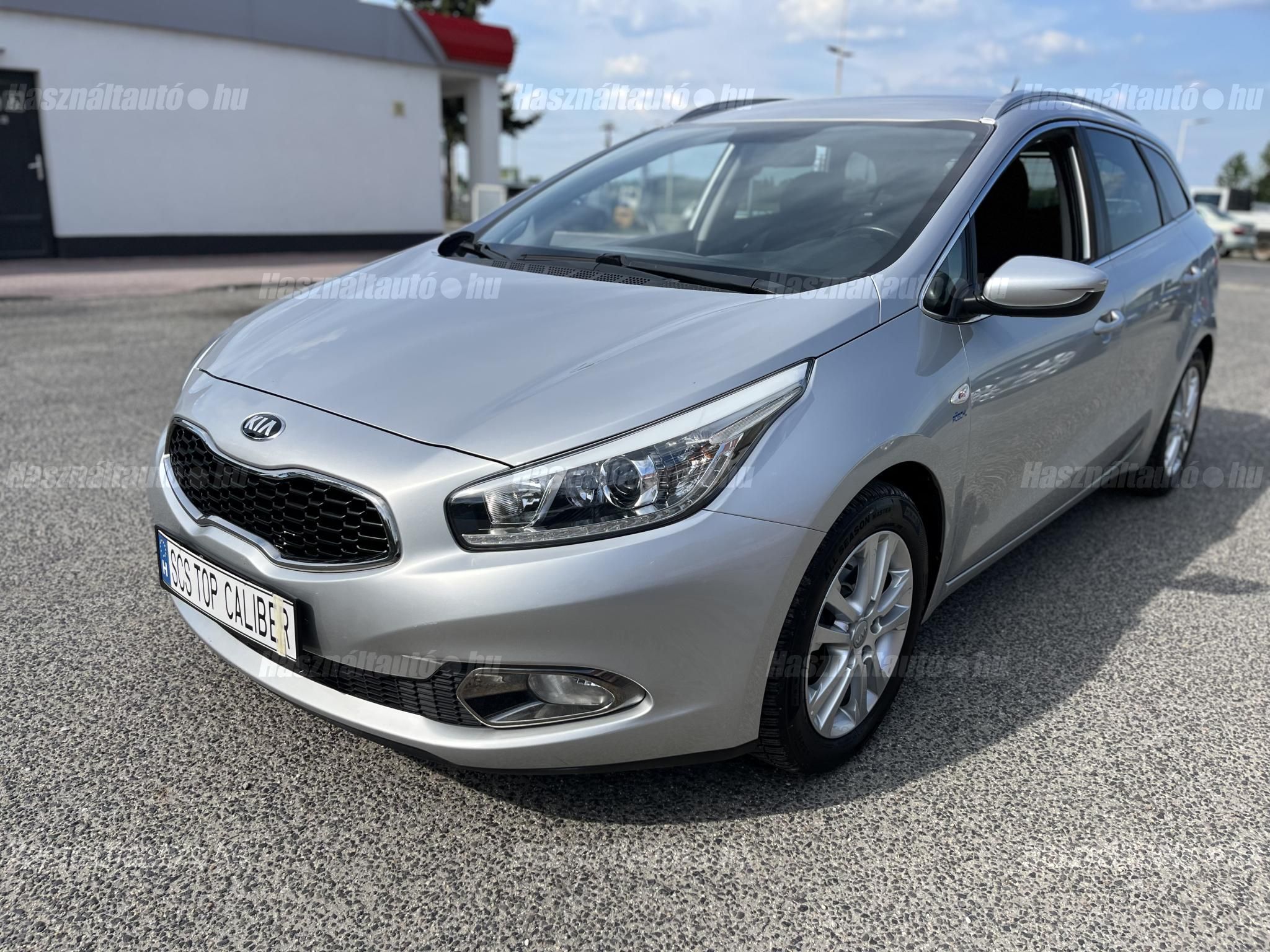 KIA CEE'D 2015/10 - 1