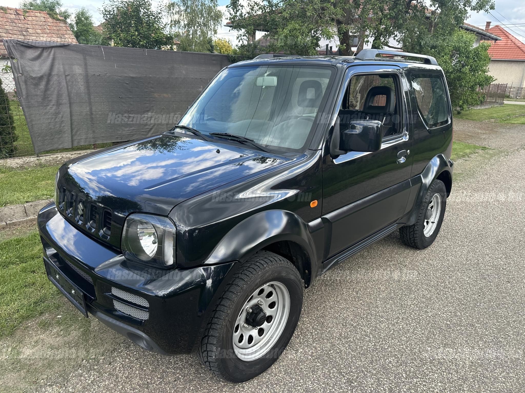 SUZUKI JIMNY 2011/12 - 1