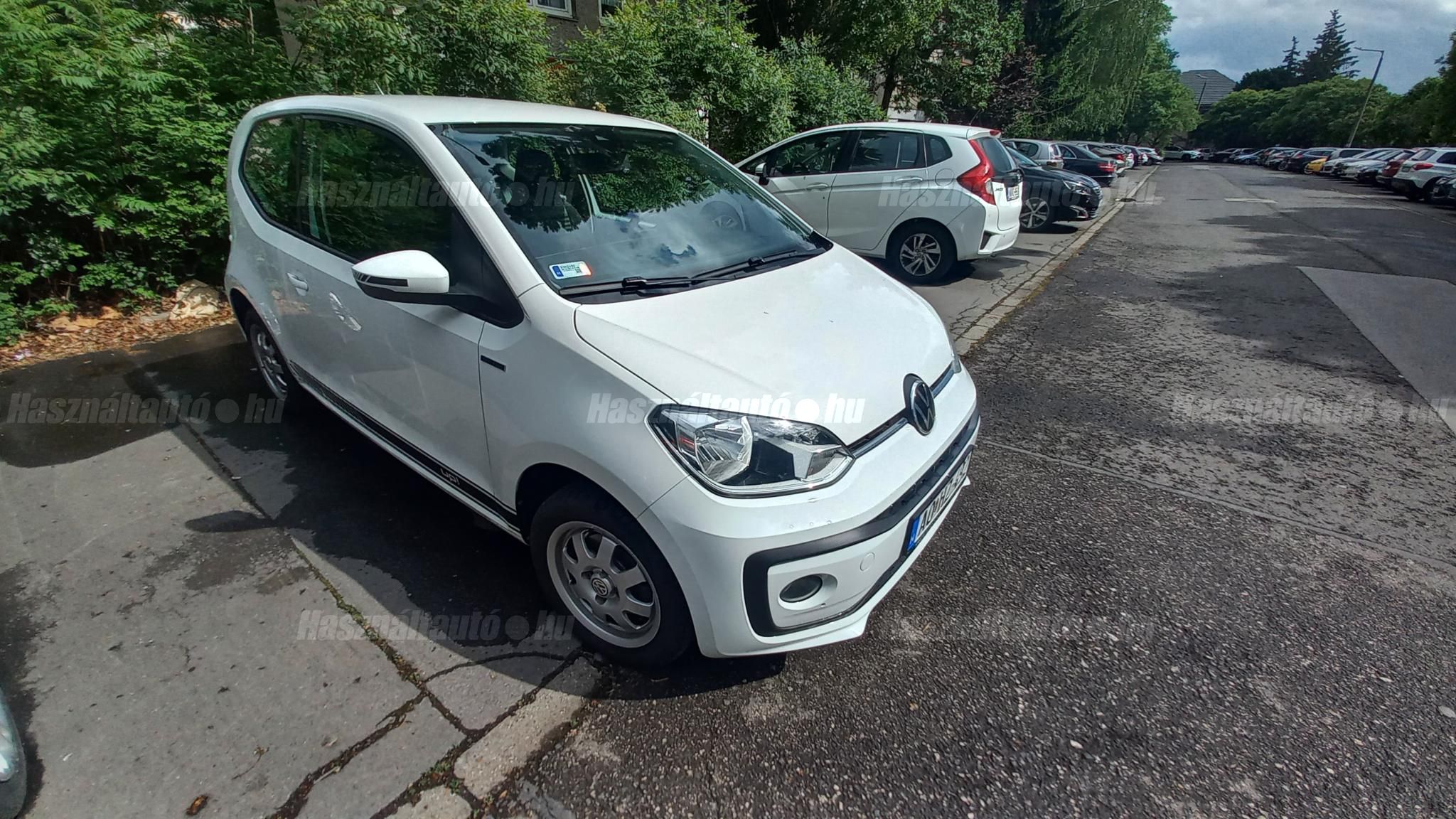 VOLKSWAGEN UP 2021/5 - 1