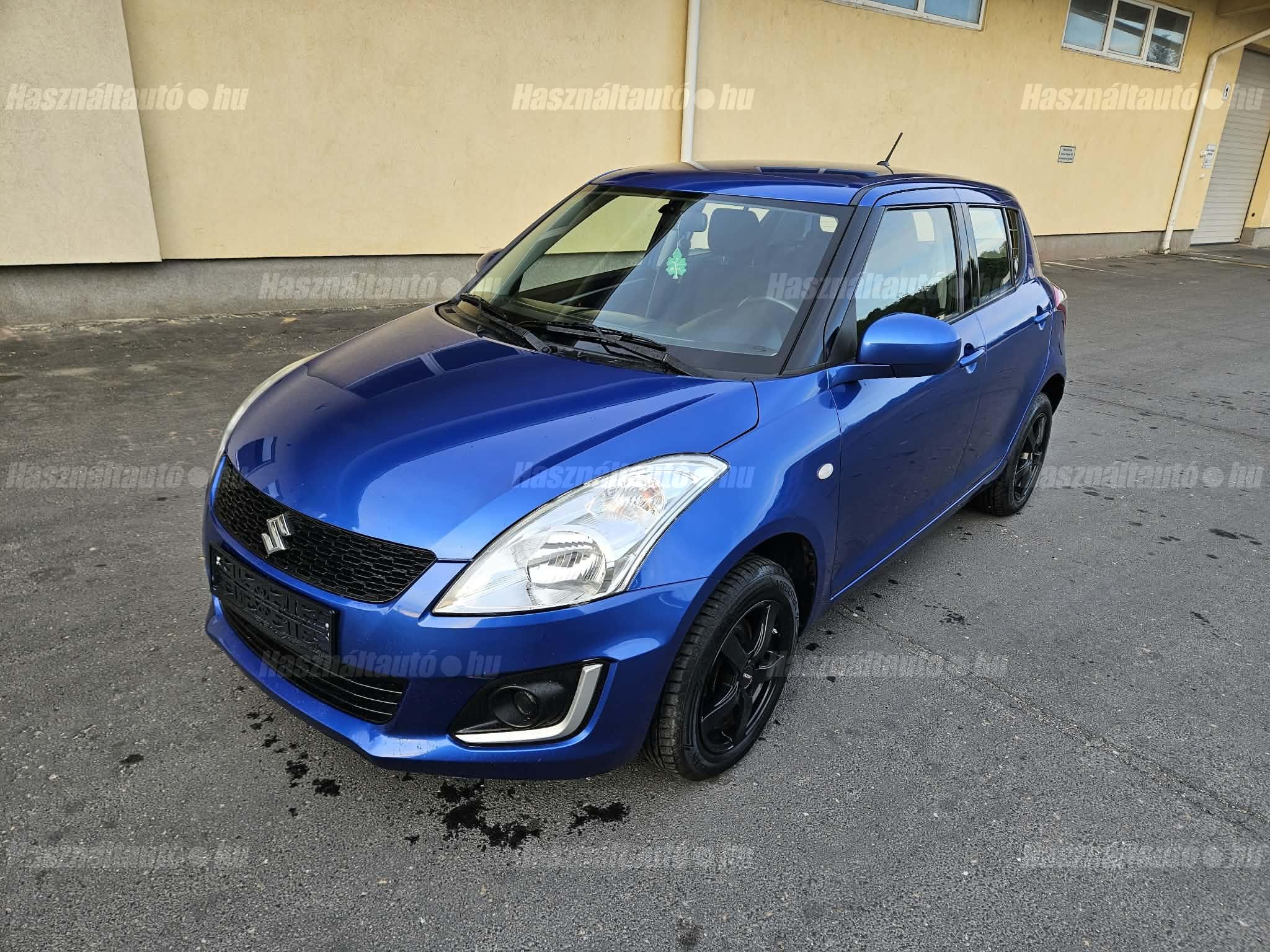 SUZUKI SWIFT 2015/10 - 1