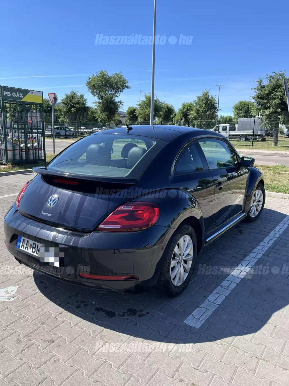 VOLKSWAGEN BEETLE 2019 - 1