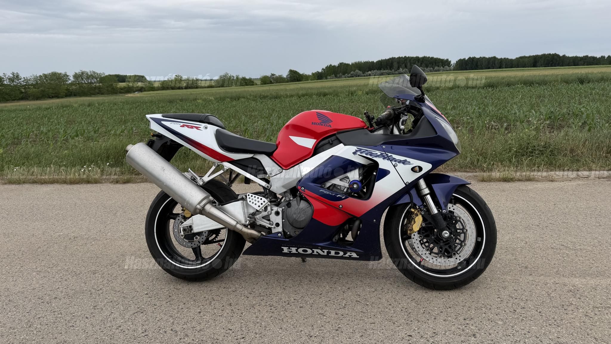 HONDA CBR 900 RR 2000/4 - 1
