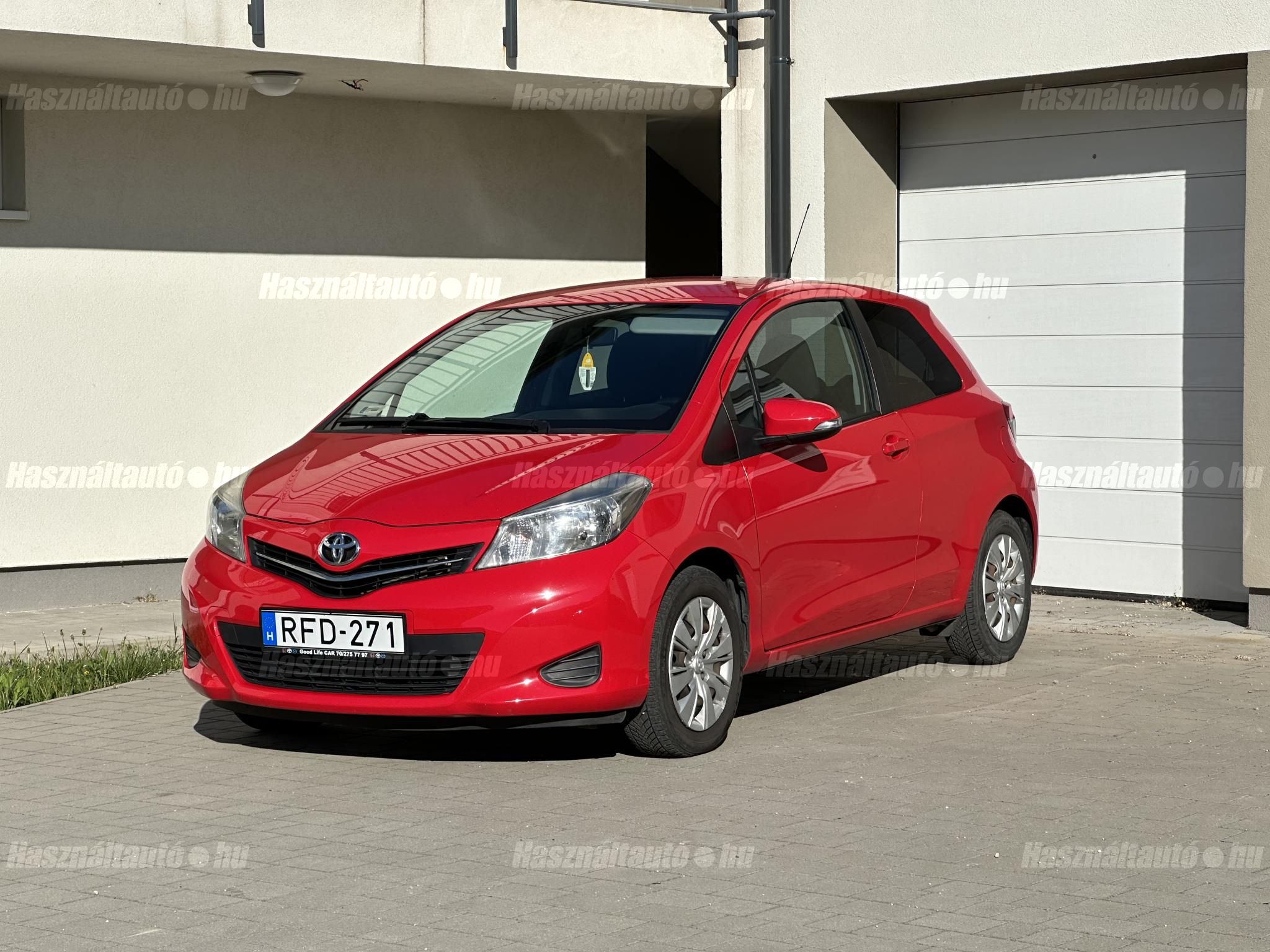 TOYOTA YARIS 2012/4 - 1