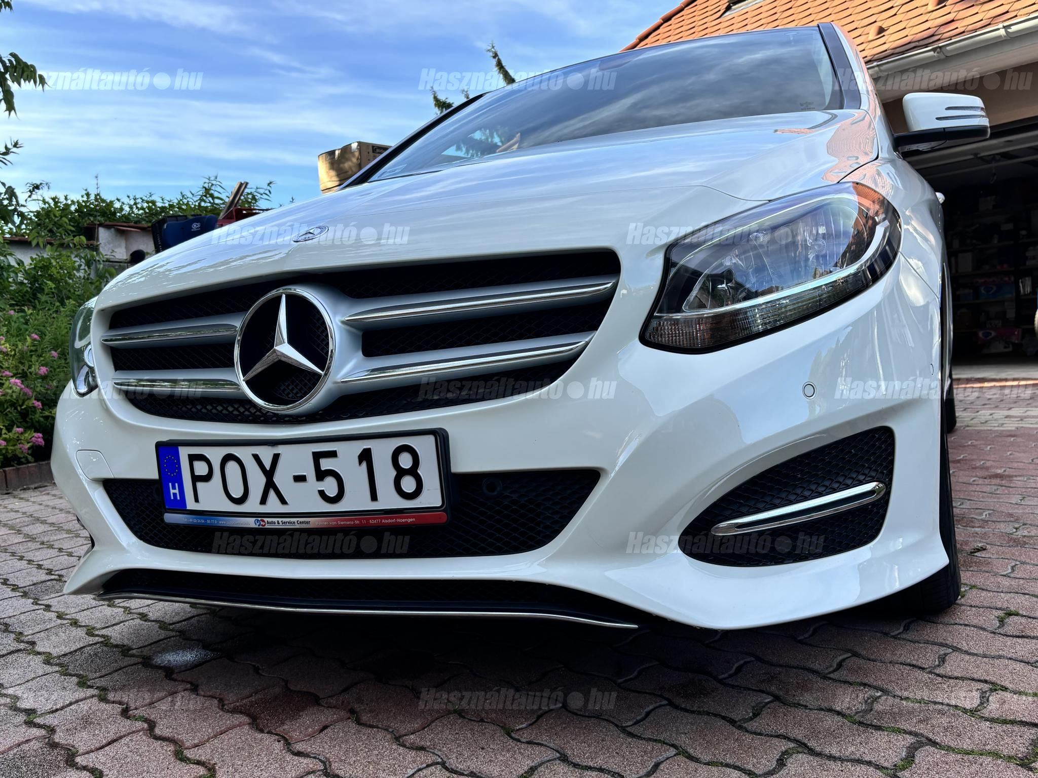 MERCEDES-BENZ B 180 2016/6 - 1