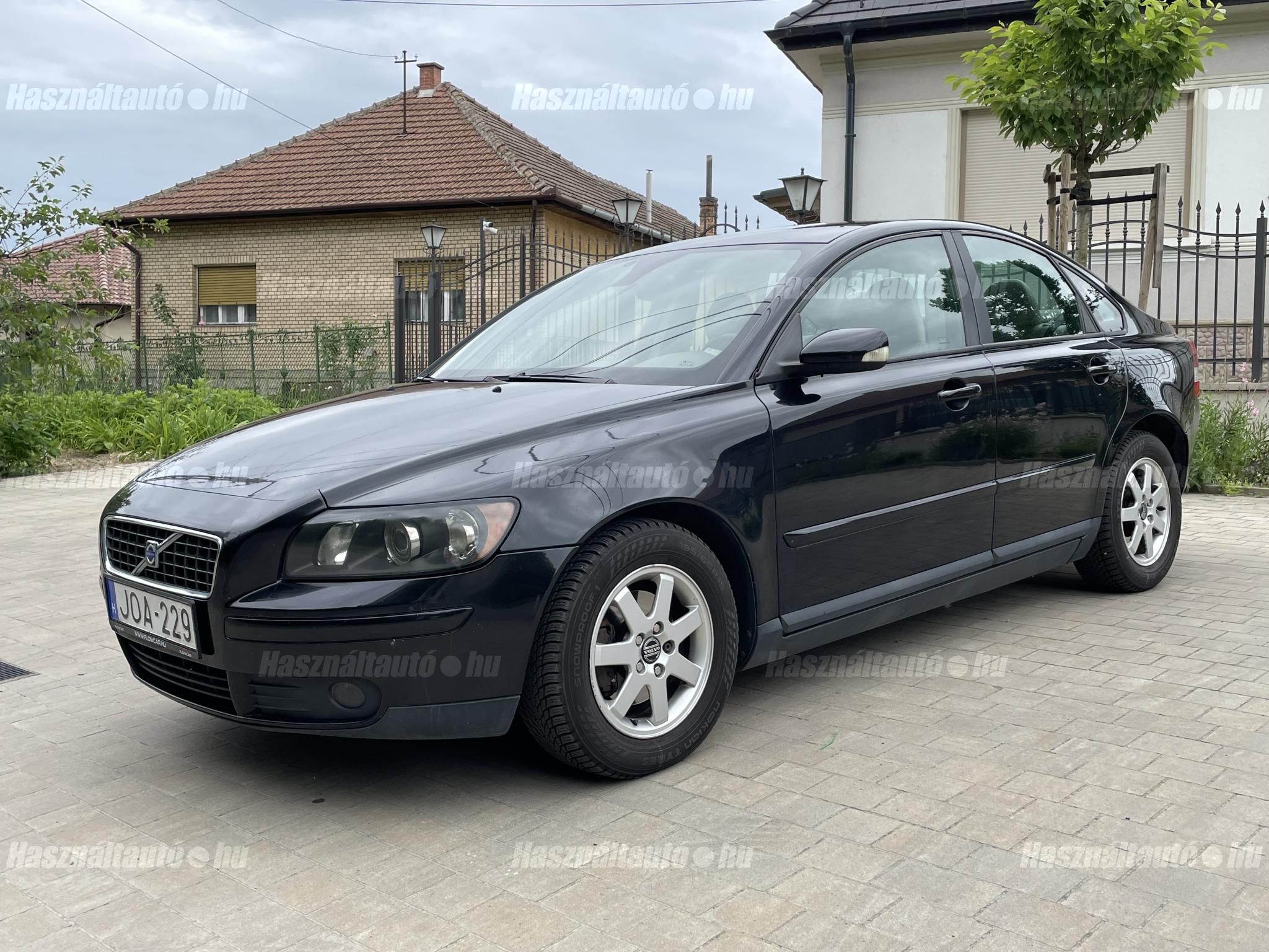 VOLVO S40 2005 - 1