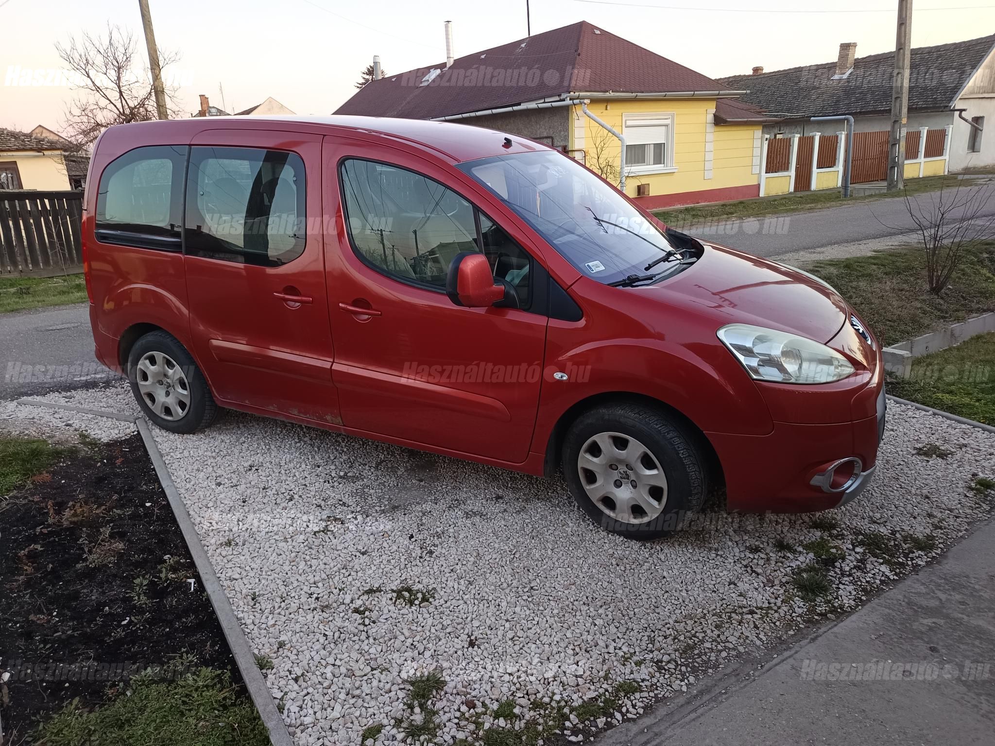 PEUGEOT PARTNER 2009/10 - 1