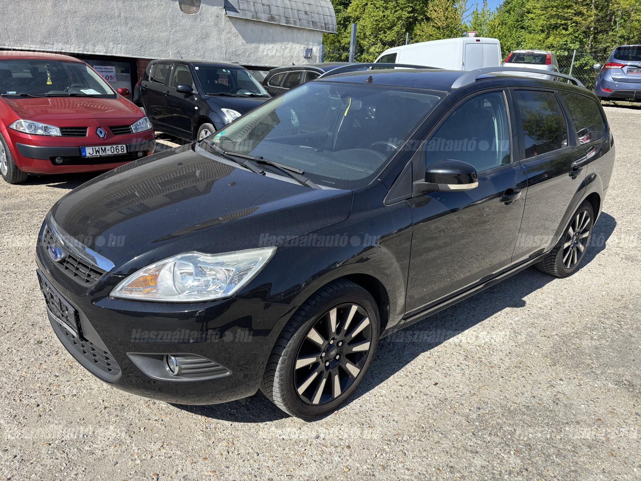 FORD FOCUS 2010/4 - 1