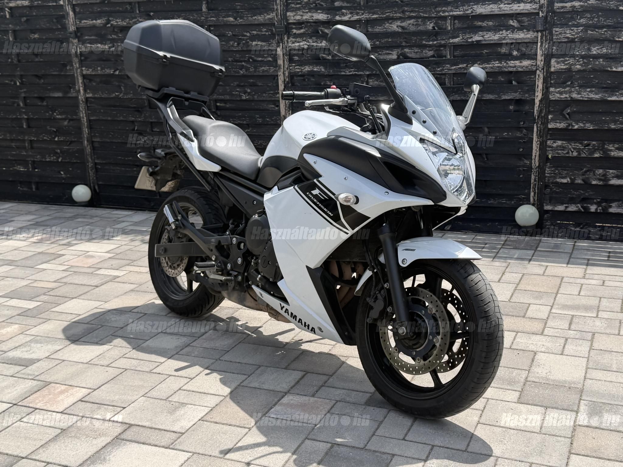 YAMAHA XJ 2013/4 - 1