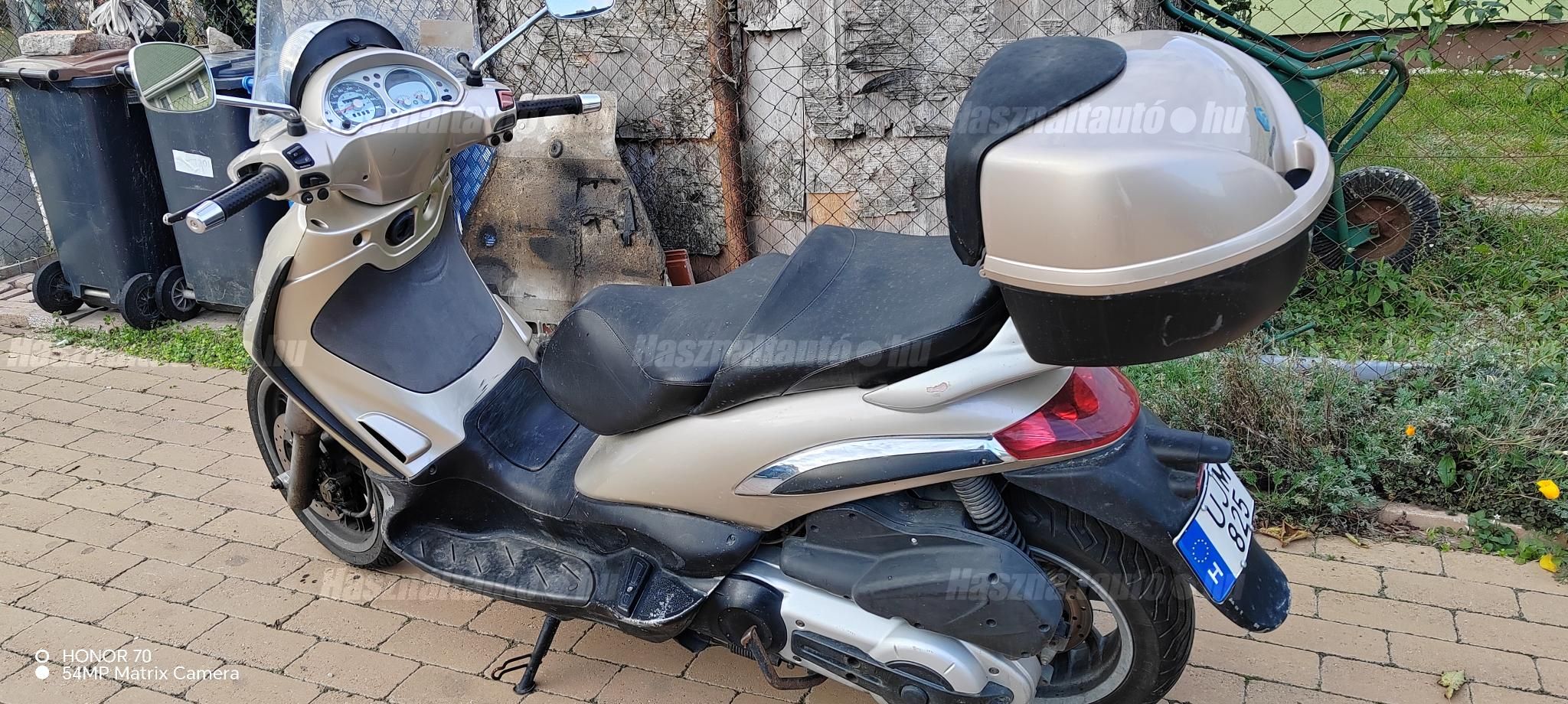 PIAGGIO BEVERLY 500 2004/11 - 1
