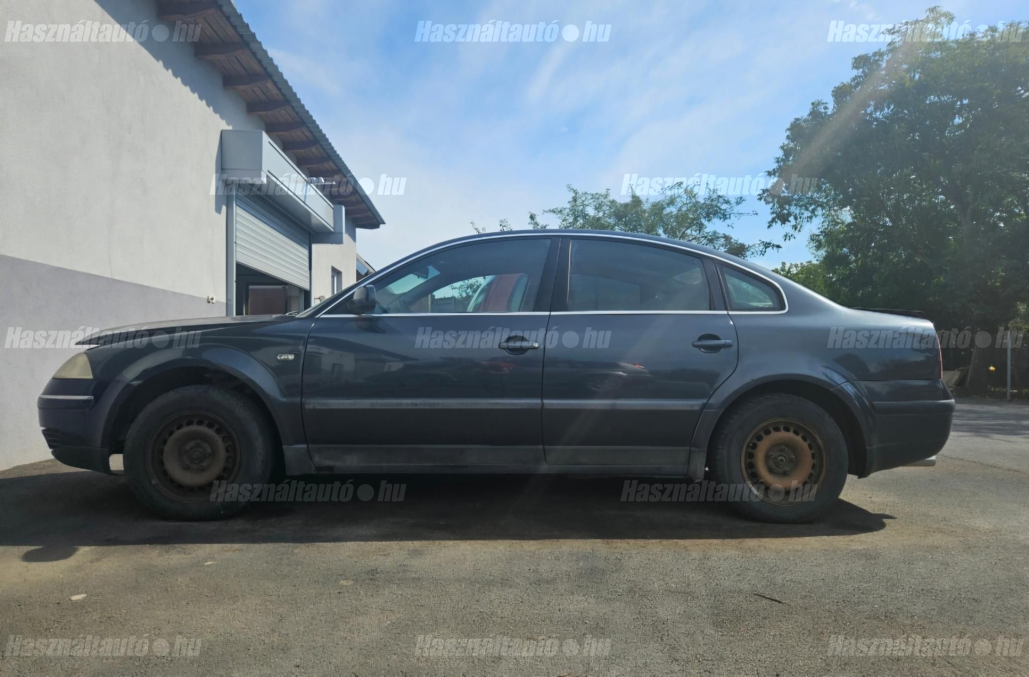 VOLKSWAGEN PASSAT V 2001/3 - 1
