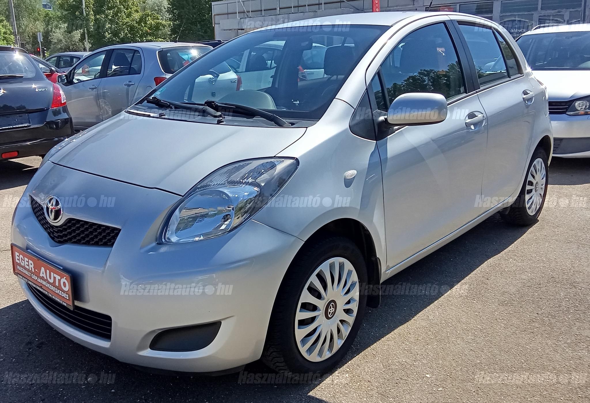 TOYOTA YARIS 2011/6 - 1