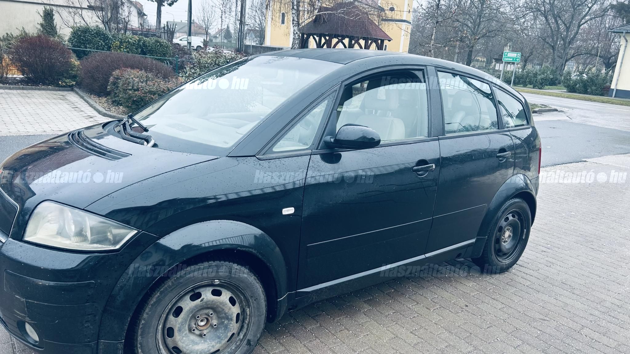 AUDI A2 2002/4 - 1