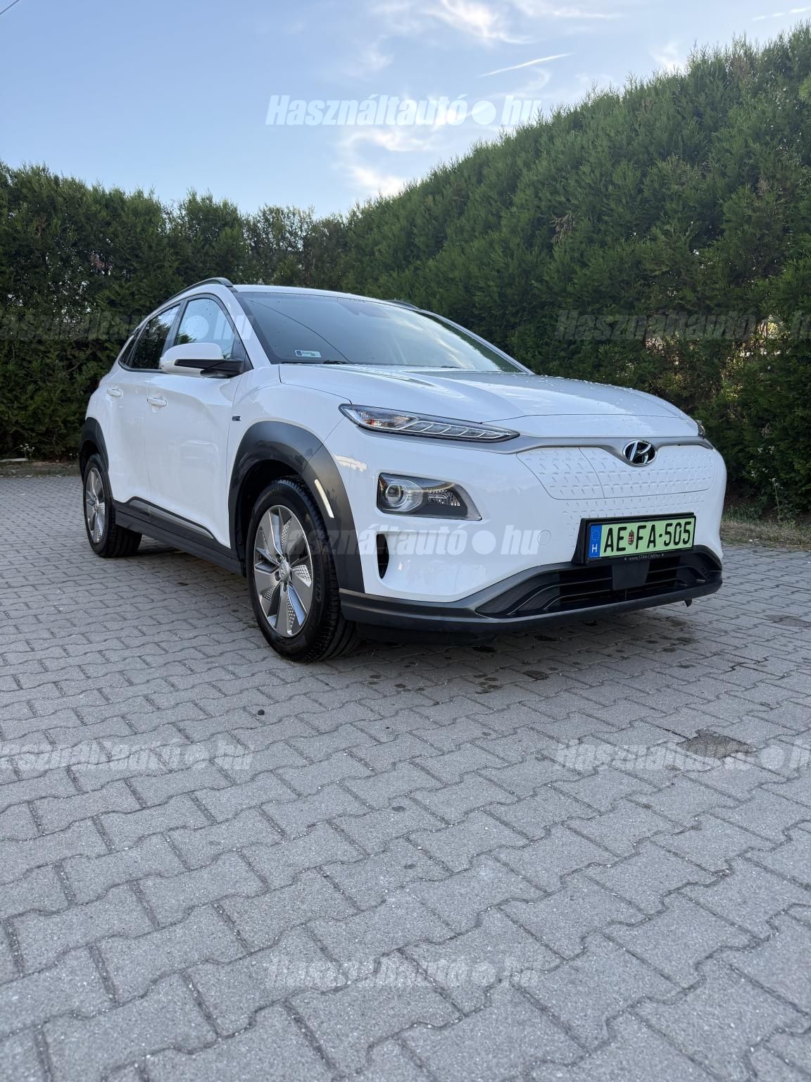 HYUNDAI KONA 2022/10 - 1