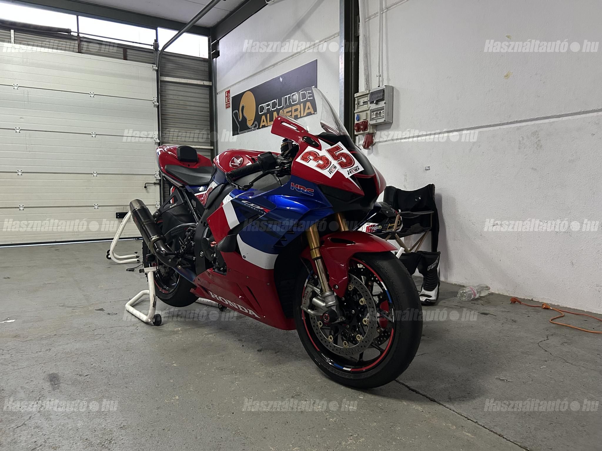 HONDA CBR 1000 RR 2021/6 - 1
