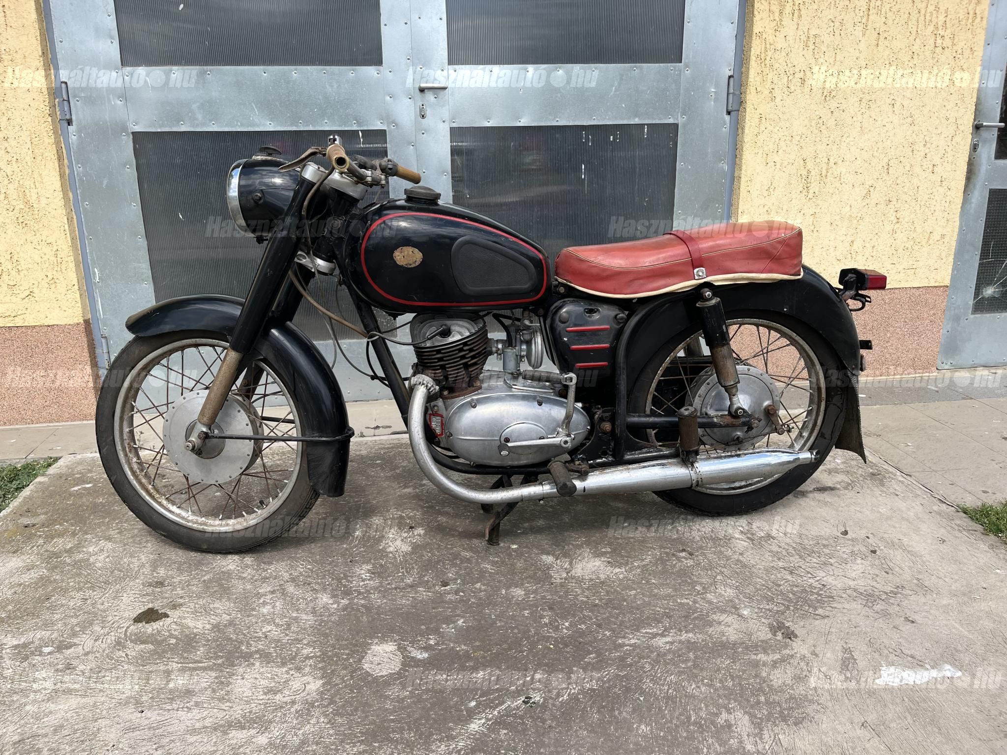 PANNONIA TLF 1958/4 - 1