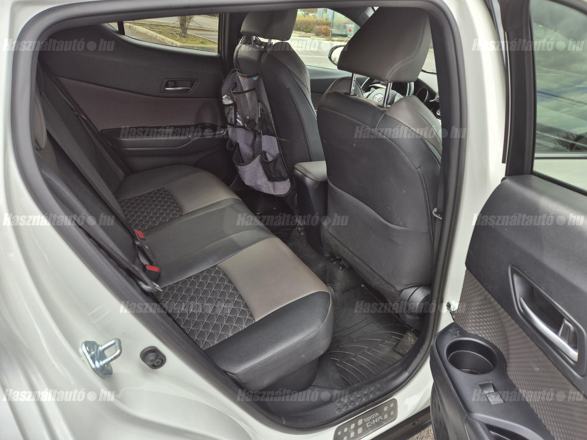 TOYOTA C-HR 2021/4 - 1