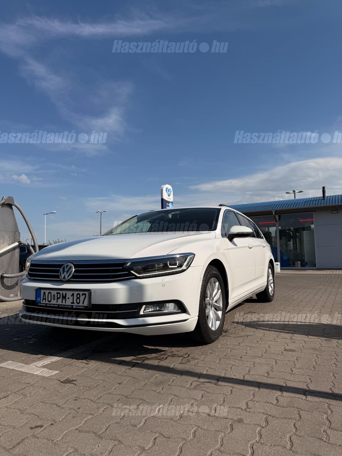 VOLKSWAGEN PASSAT VIII 2015/4 - 1