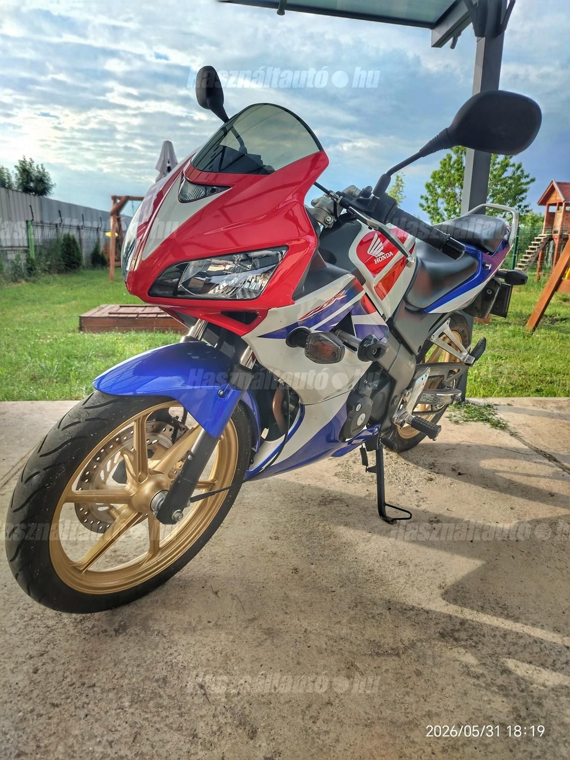 HONDA CBR 125 R 2010/6 - 1