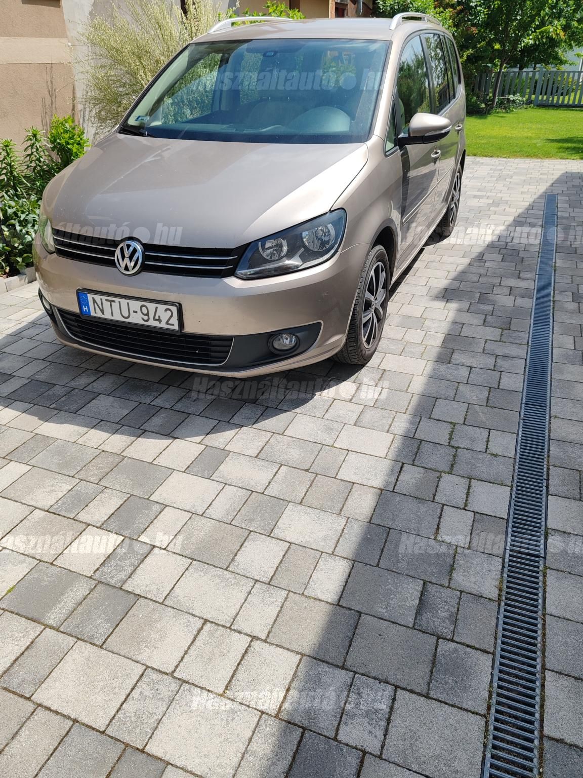 VOLKSWAGEN TOURAN 2014 - 1