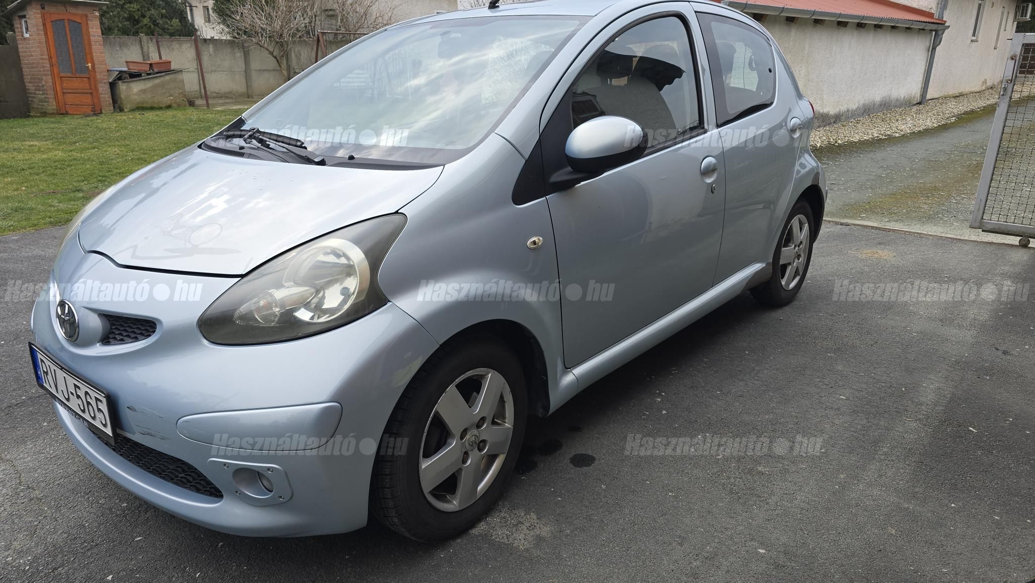 TOYOTA AYGO 2006/7 - 1