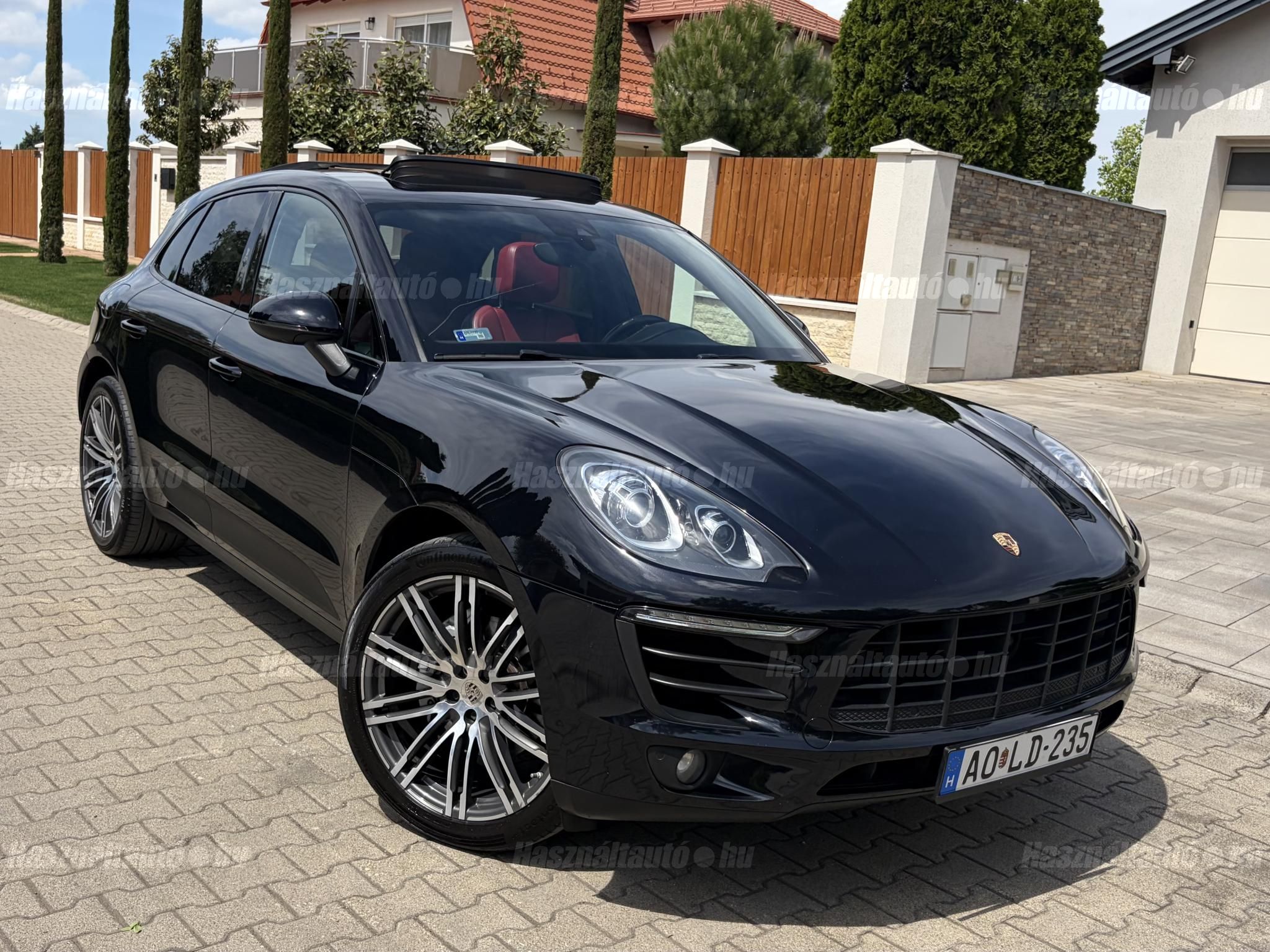 PORSCHE MACAN 2014/9 - 1