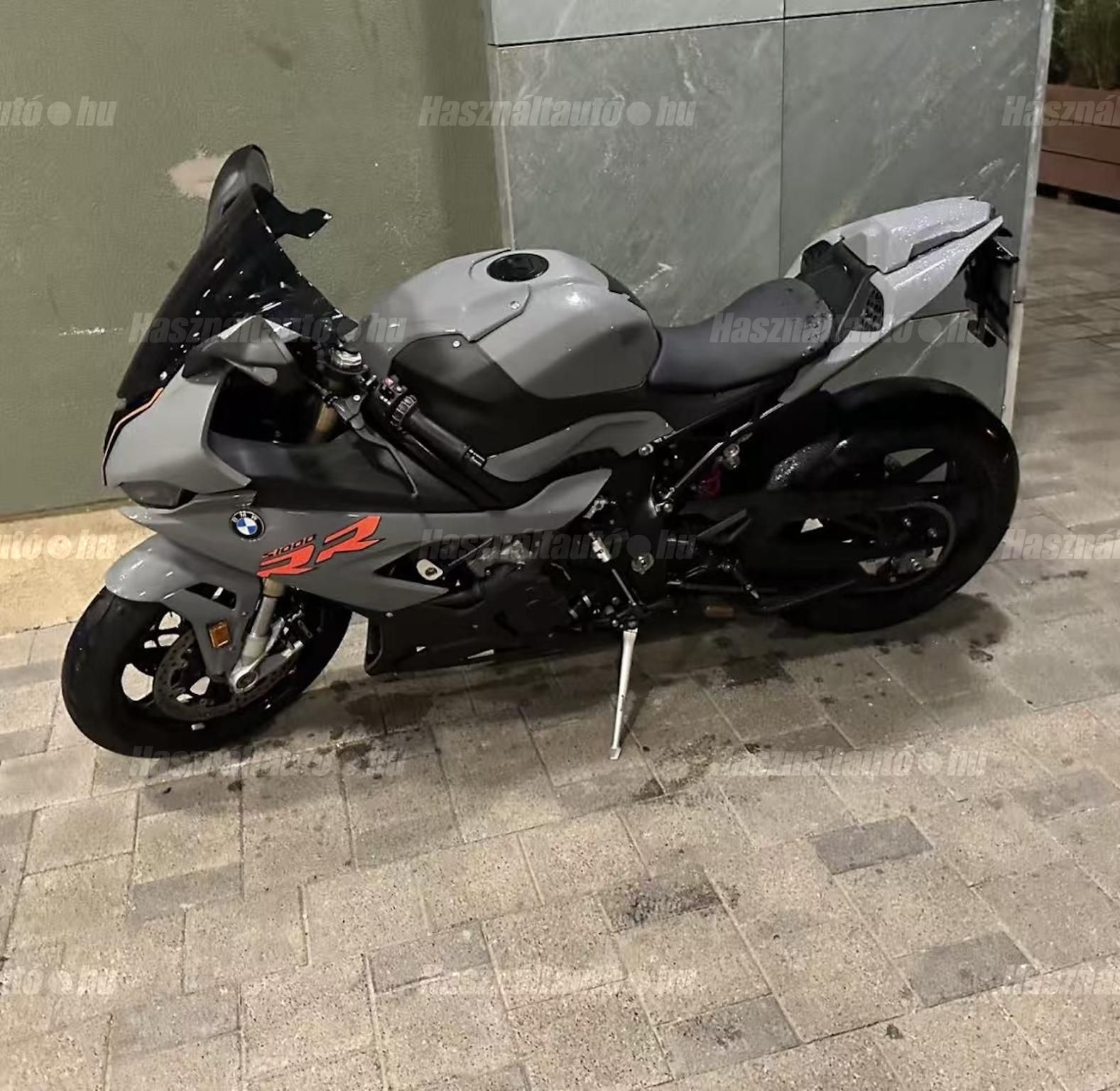 BMW S 1000 RR 2022/4 - 1