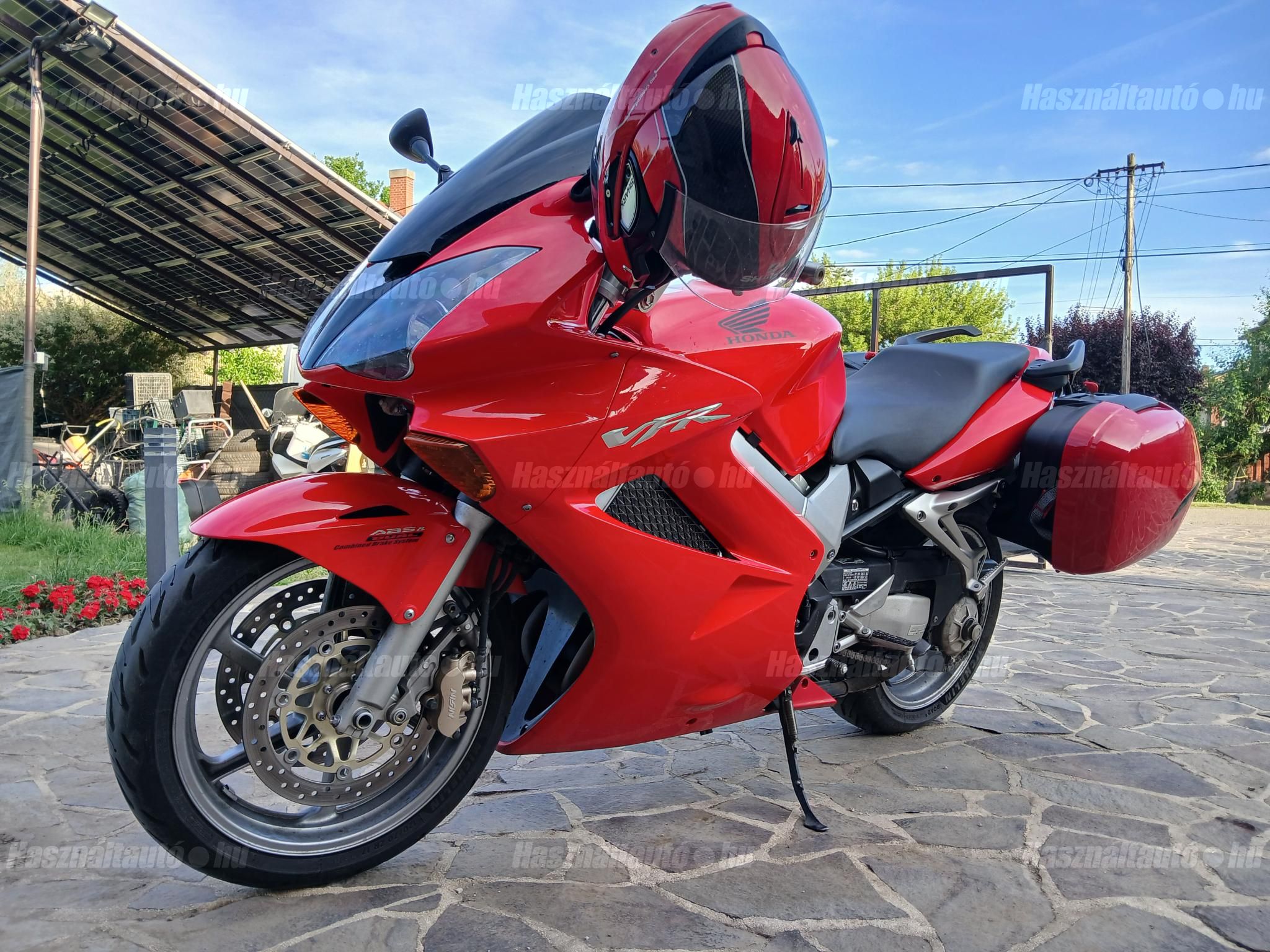 HONDA VFR 800 2005 - 1